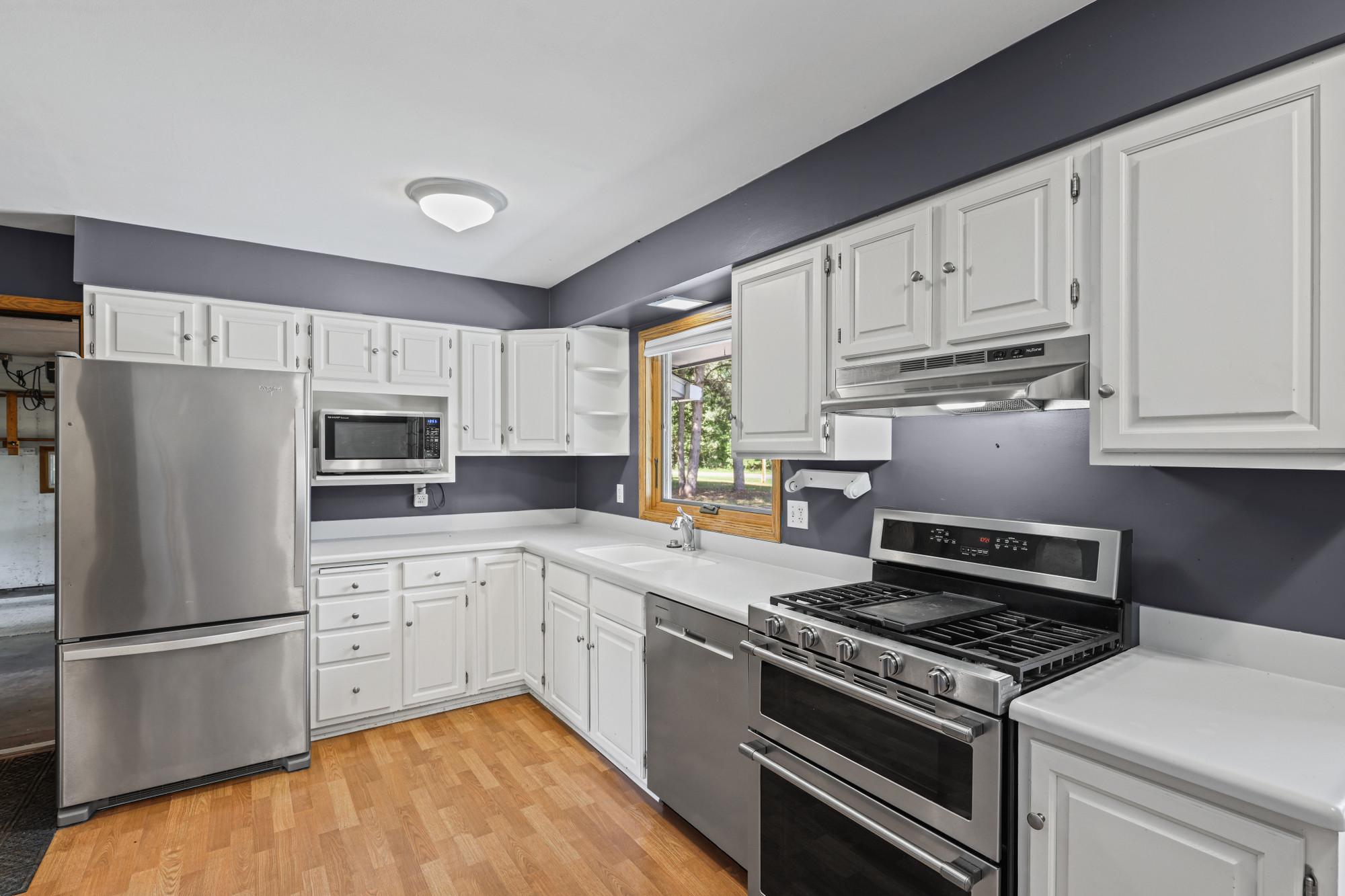 1976 single family home for sale at 7747 County Road 127 in Brainerd, MN — 4 bed, 2 bath (photo 3 of 35)