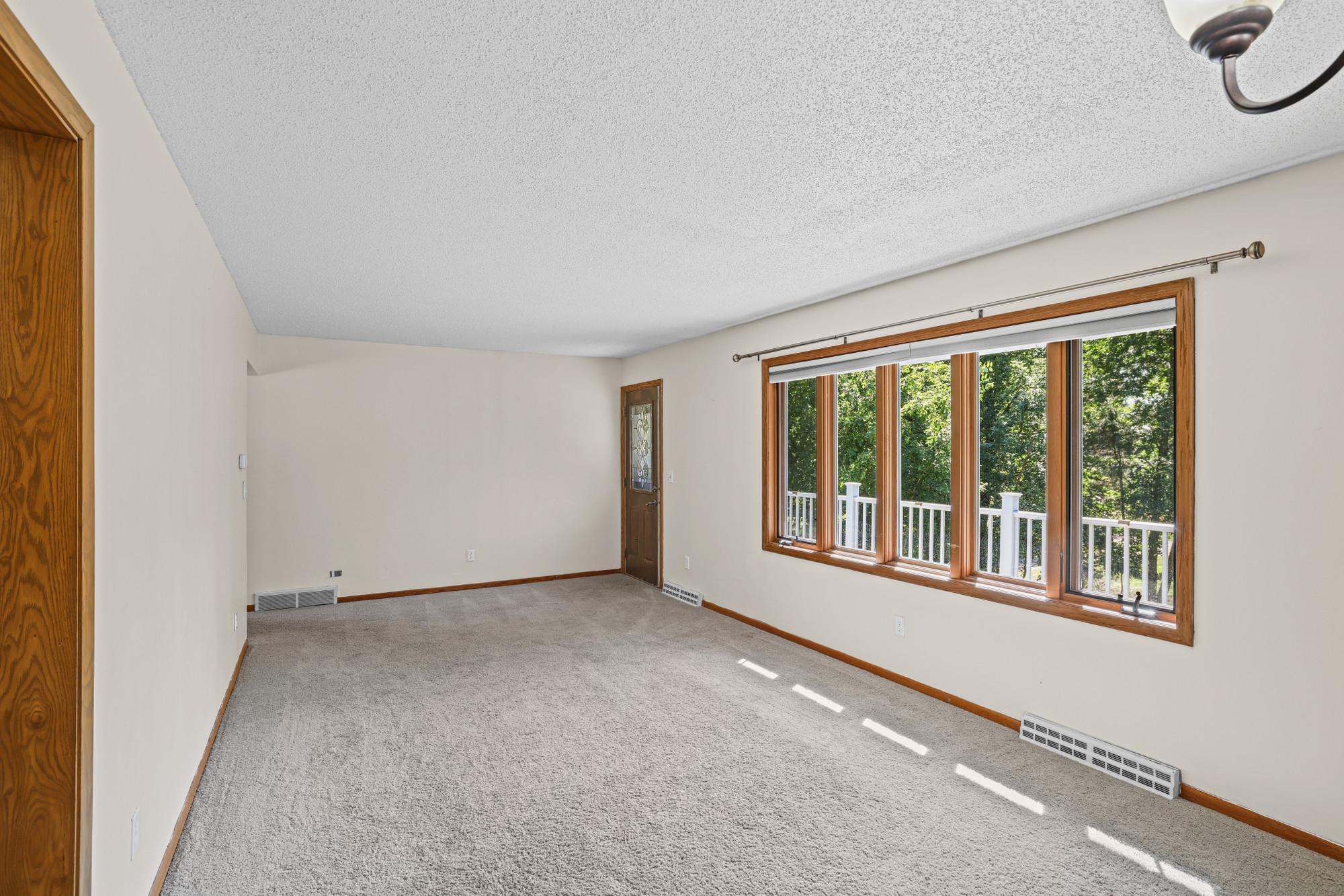 1976 single family home for sale at 7747 County Road 127 in Brainerd, MN — 4 bed, 2 bath (photo 6 of 35)