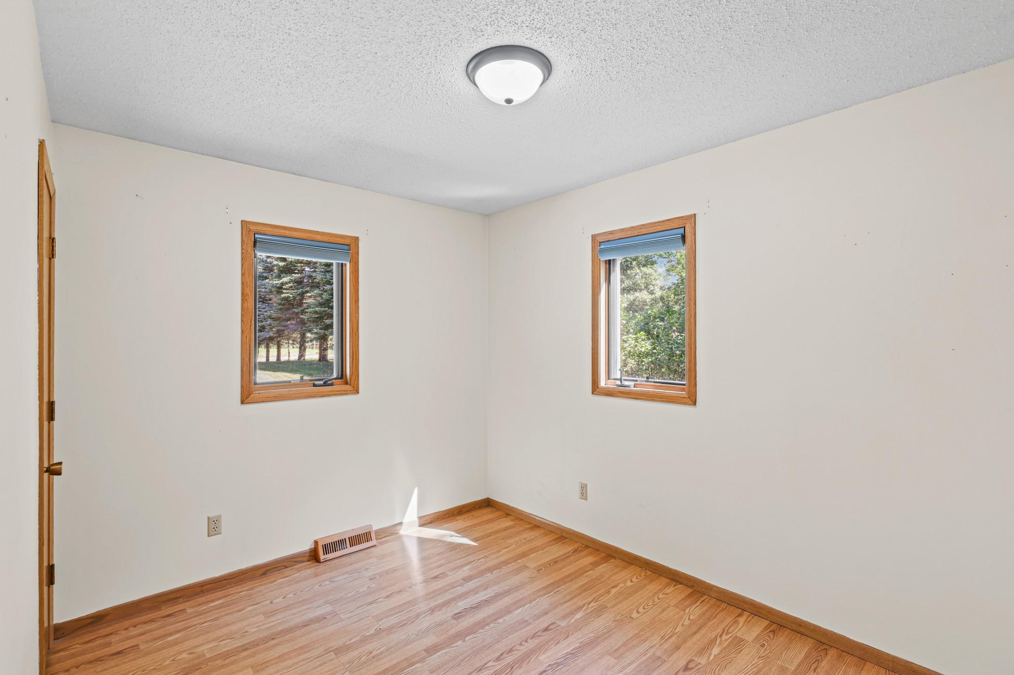 1976 single family home for sale at 7747 County Road 127 in Brainerd, MN — 4 bed, 2 bath (photo 10 of 35)