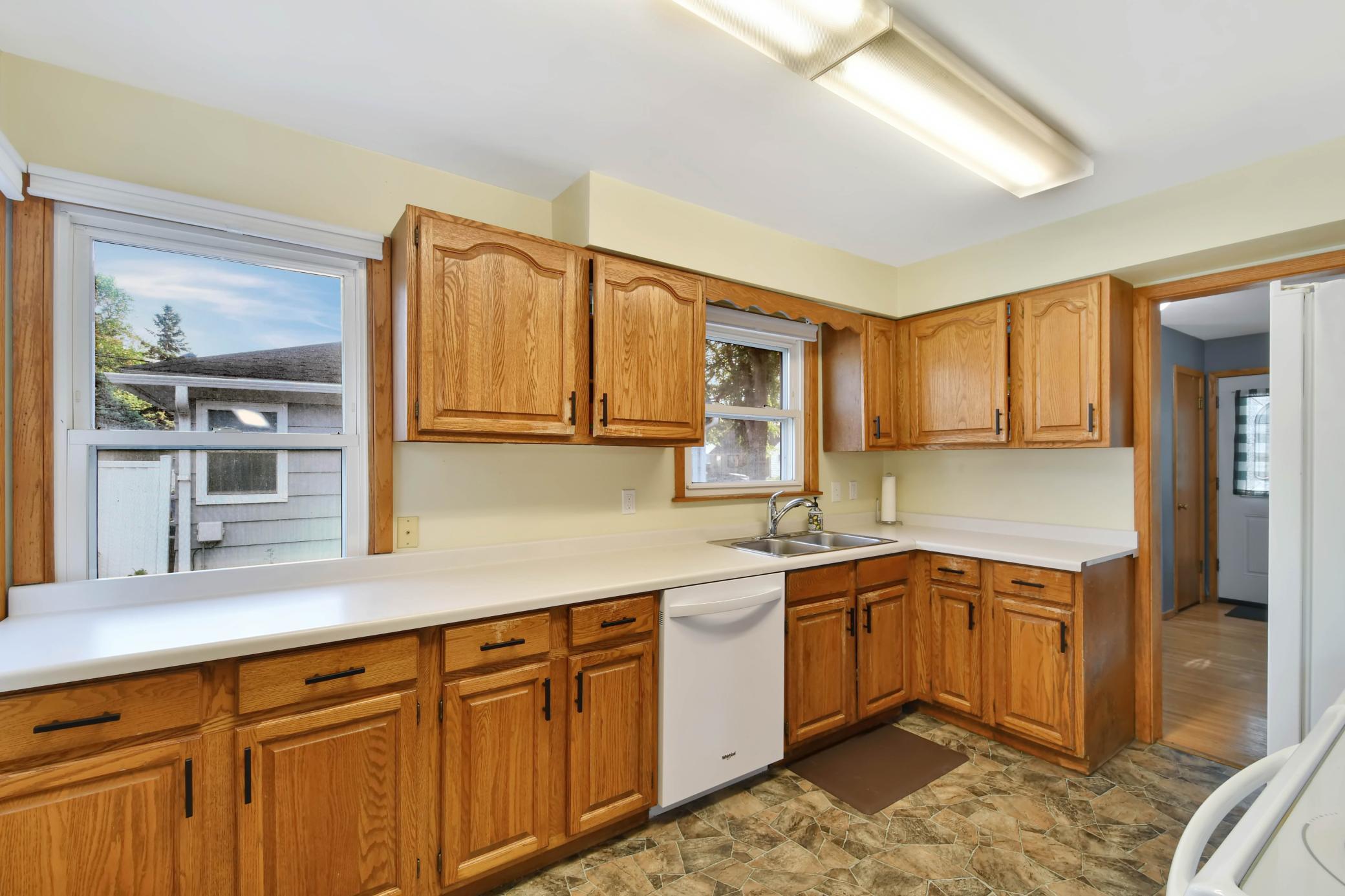 2113 7th Street N, Fargo ND 58102 - Photo 24 of 53