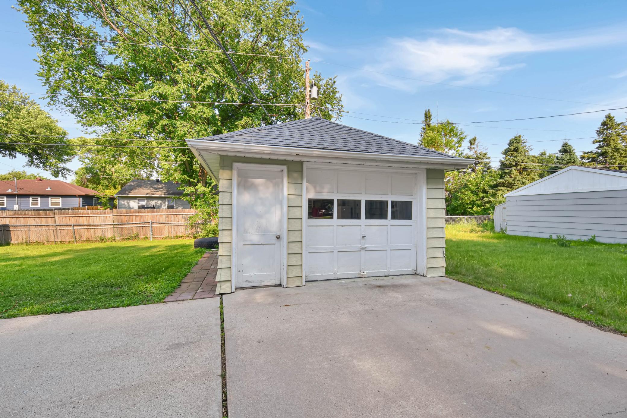 2113 7th Street N, Fargo ND 58102 - Photo 44 of 53