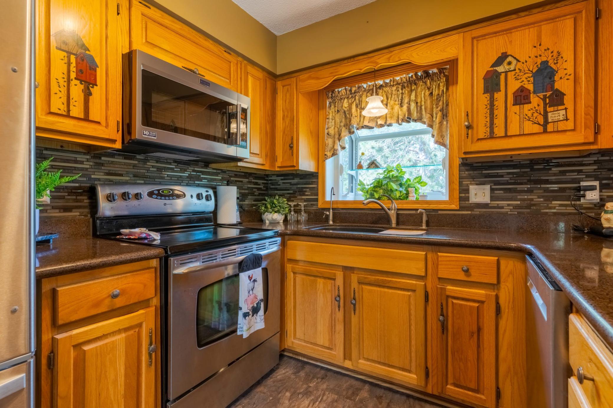 7022 Dickinson Drive NW, Bemidji MN 56601 - Photo 6 of 24