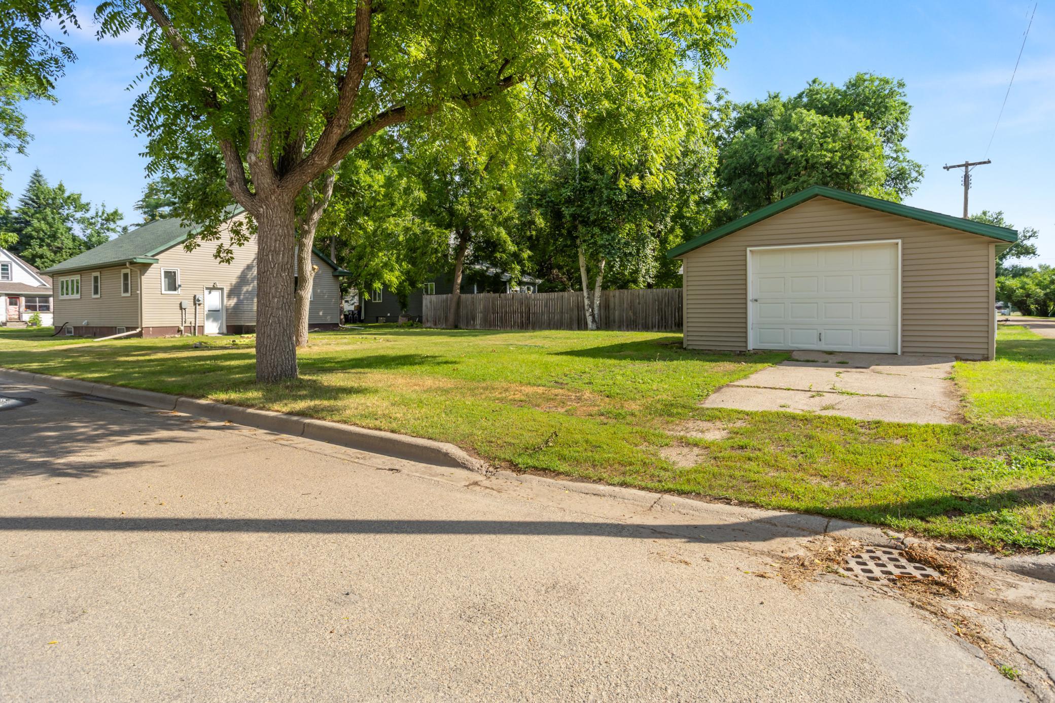229 7th Avenue, Enderlin ND 58027 - Photo 13 of 14