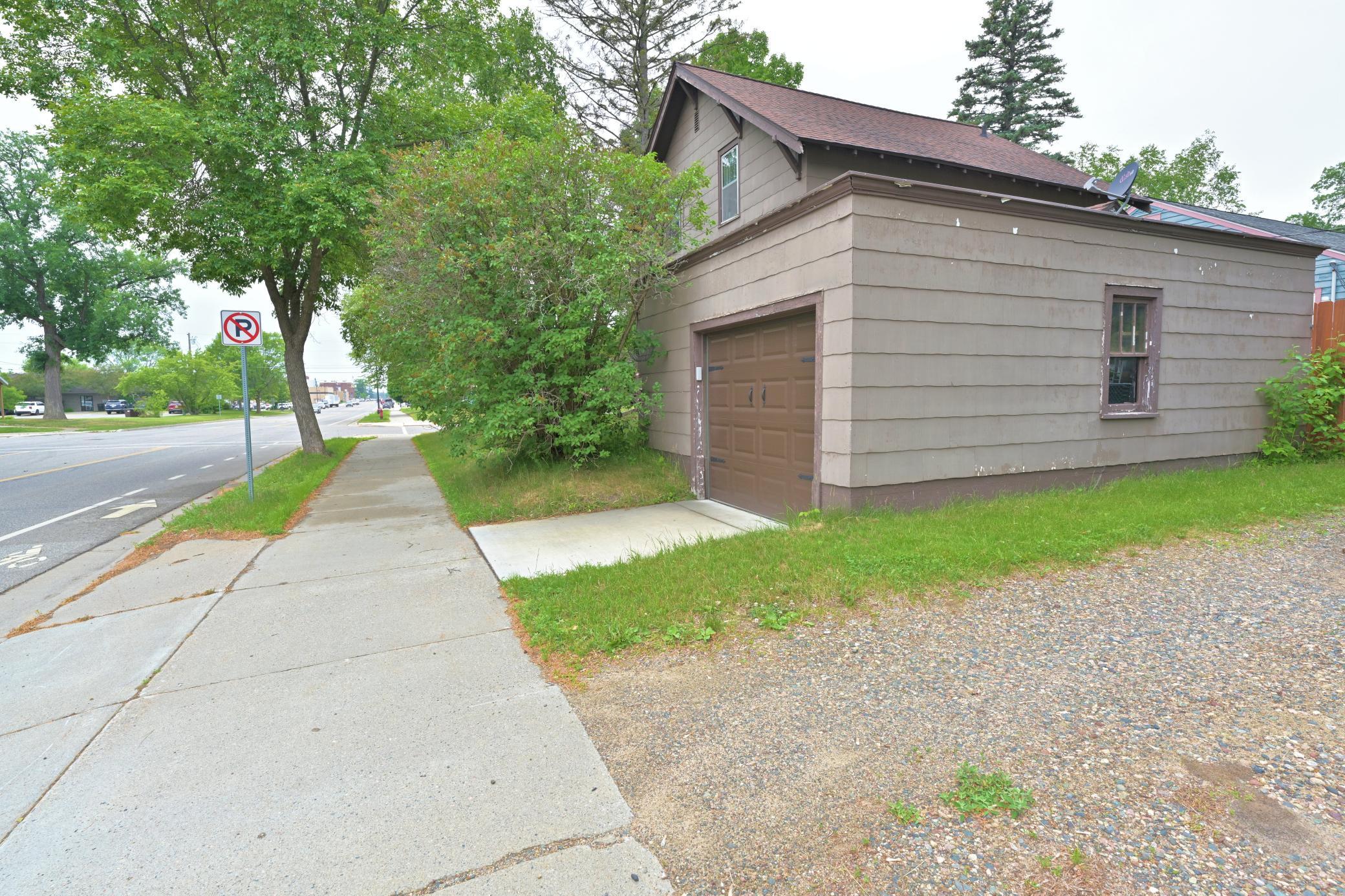 1925 single family home for sale at 502 NE 4th Avenue in Grand Rapids, MN — 3 bed, 2 bath (photo 15 of 19)
