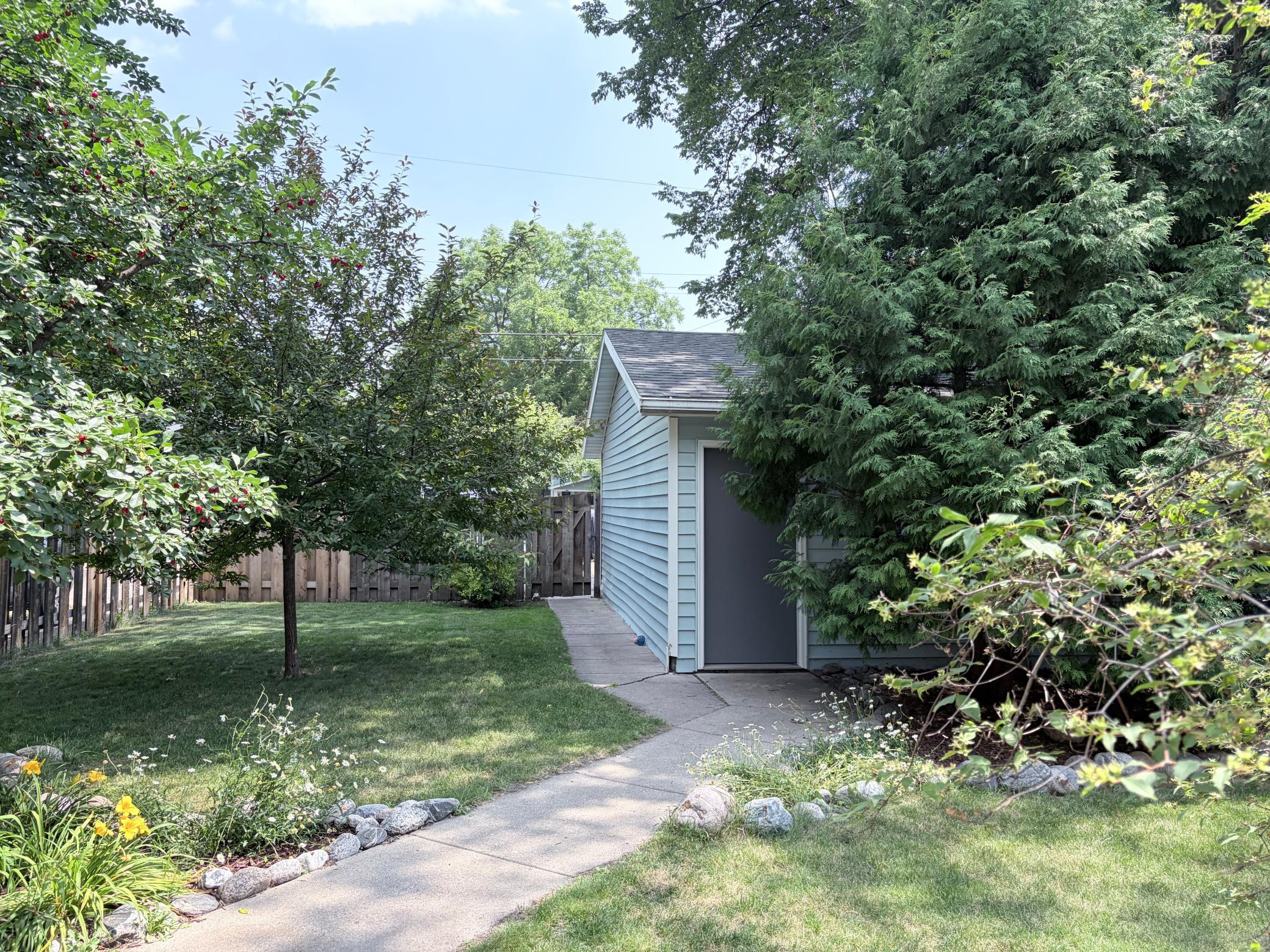 1020 7th Street S, Fargo ND 58103 - Photo 47 of 58