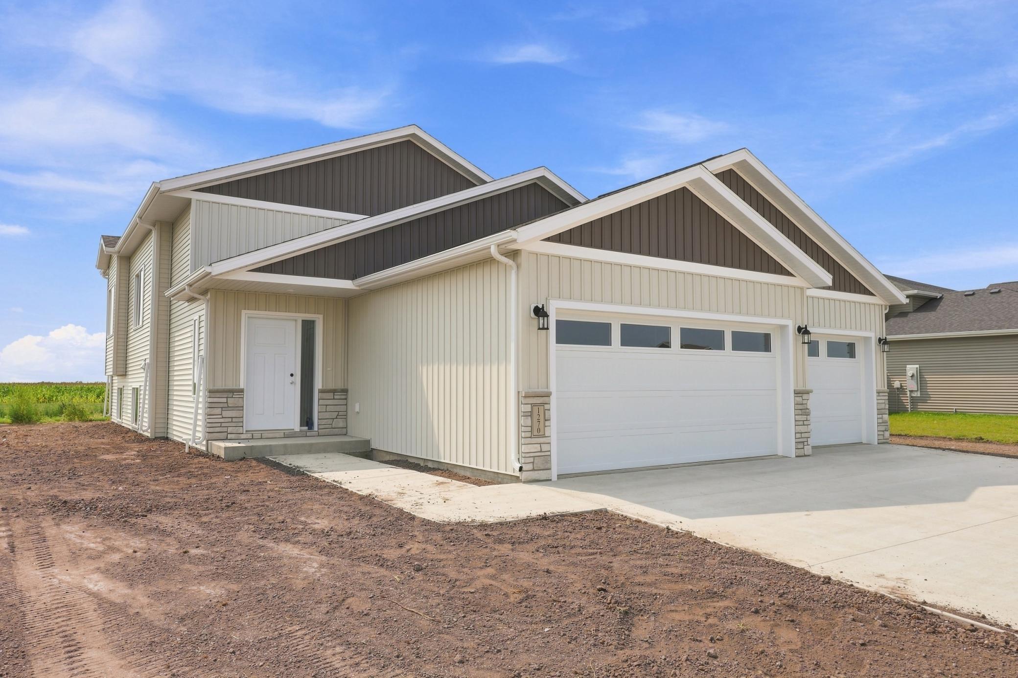2026 single family home for sale at 1270 Southview Drive SW in Glyndon, MN — 5 bed, 3 bath (photo 2 of 40)