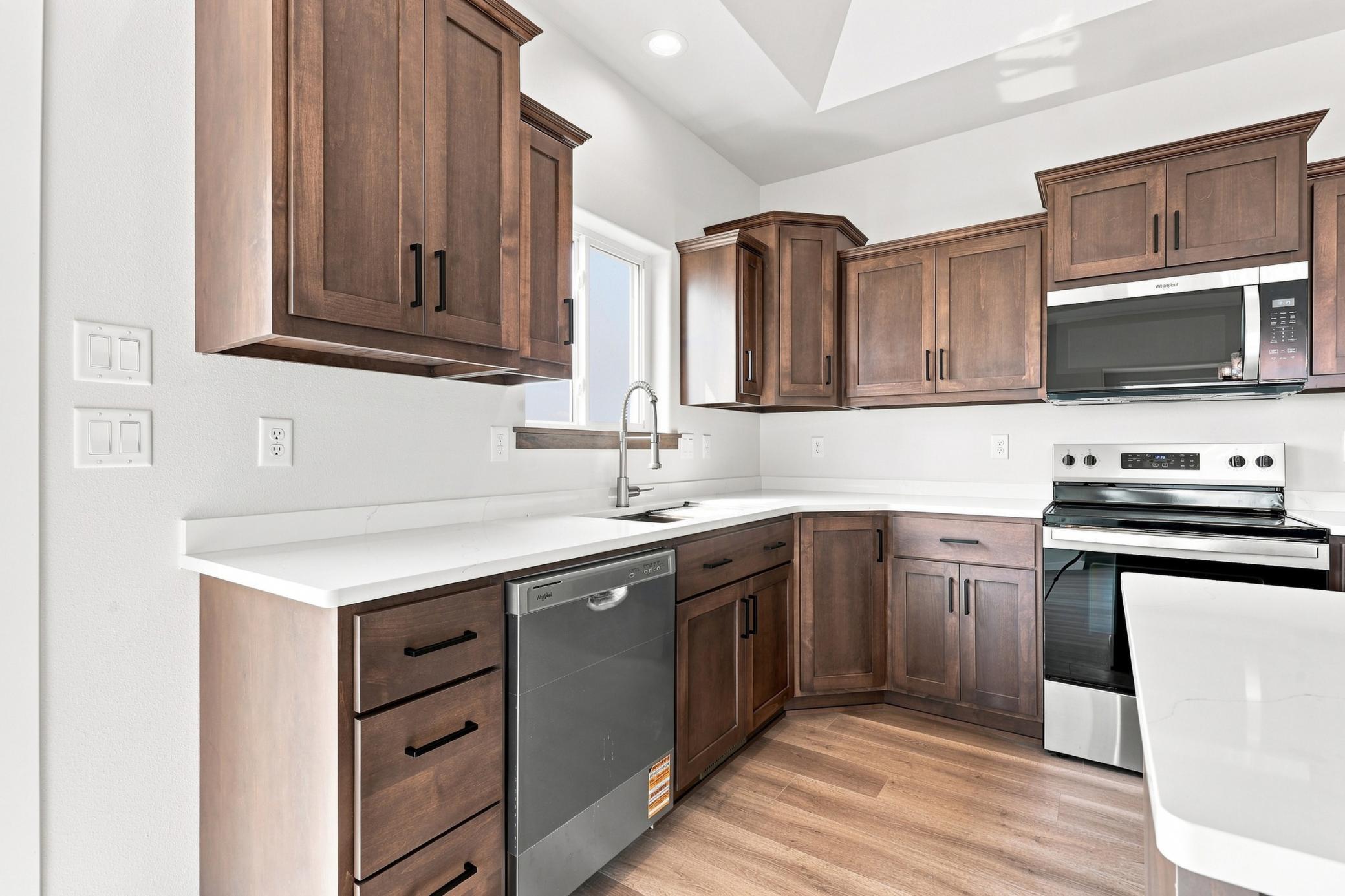 2026 single family home for sale at 1270 Southview Drive SW in Glyndon, MN — 5 bed, 3 bath (photo 11 of 40)