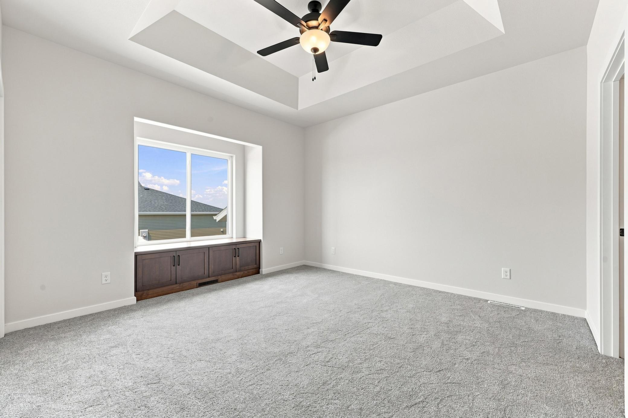 2026 single family home for sale at 1270 Southview Drive SW in Glyndon, MN — 5 bed, 3 bath (photo 17 of 40)