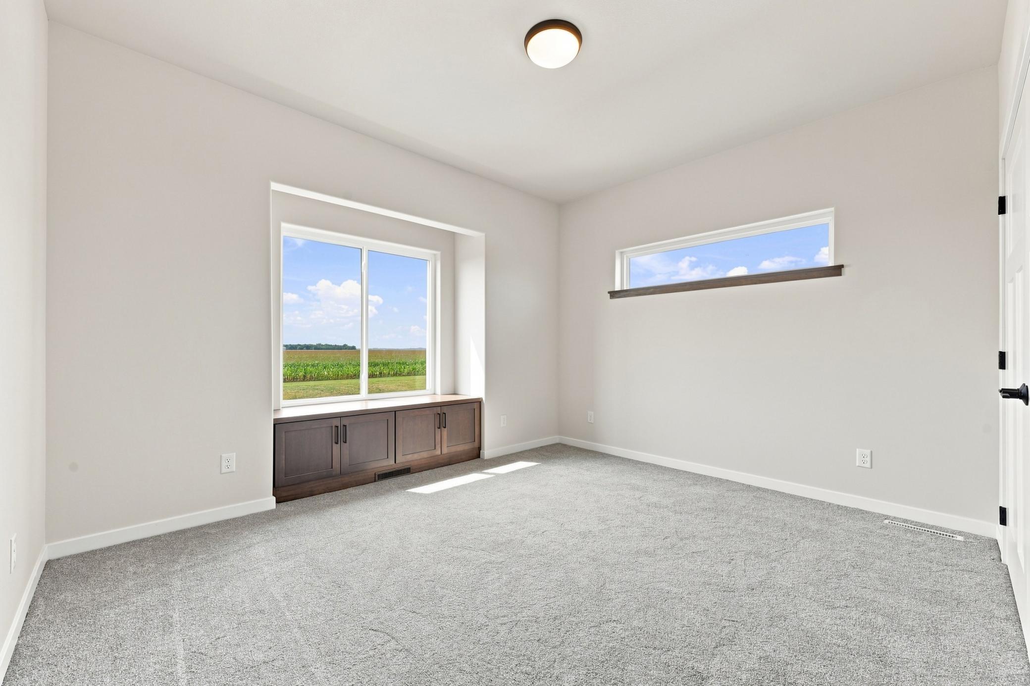 2026 single family home for sale at 1270 Southview Drive SW in Glyndon, MN — 5 bed, 3 bath (photo 21 of 40)