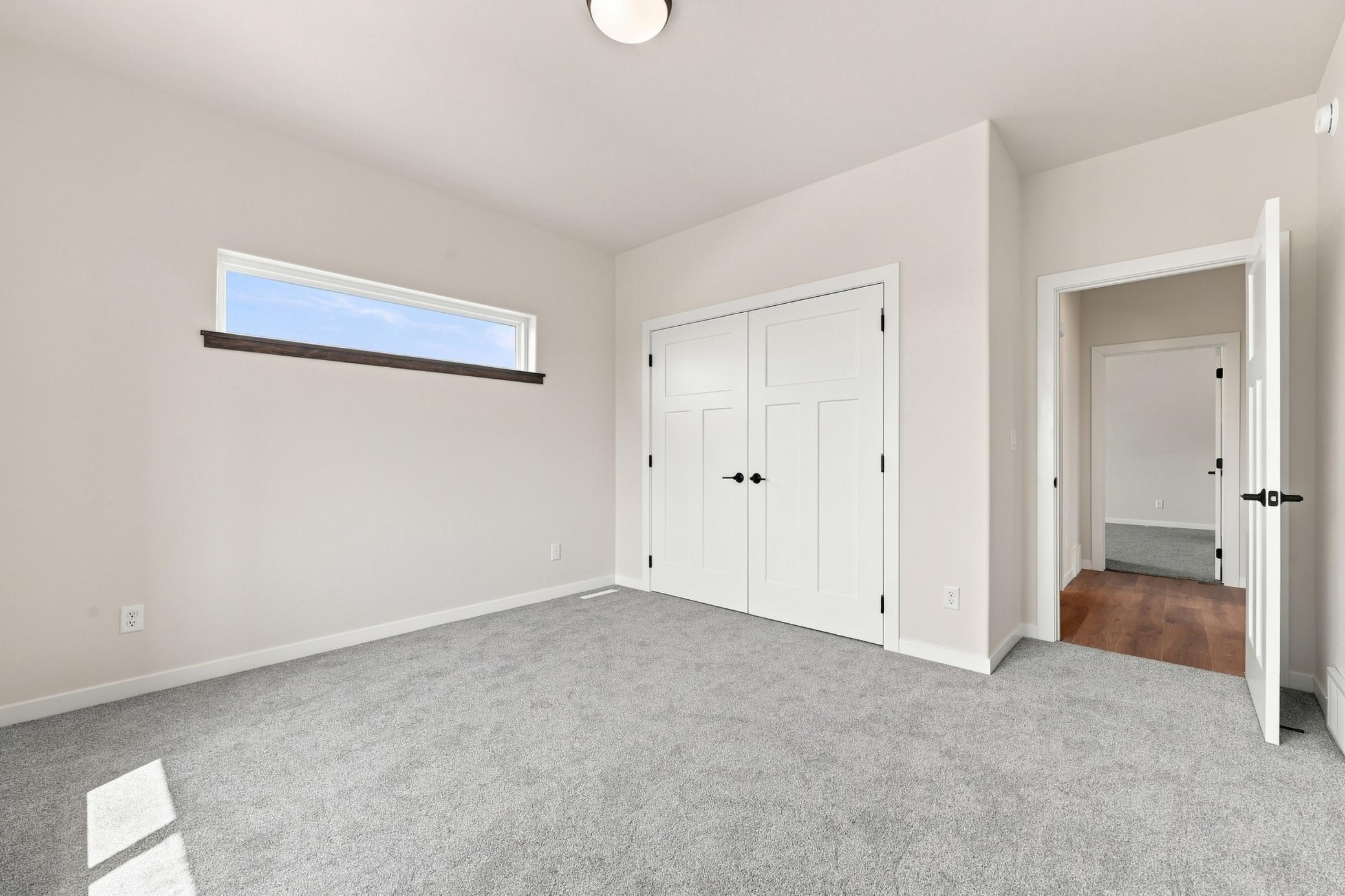 2026 single family home for sale at 1270 Southview Drive SW in Glyndon, MN — 5 bed, 3 bath (photo 23 of 40)