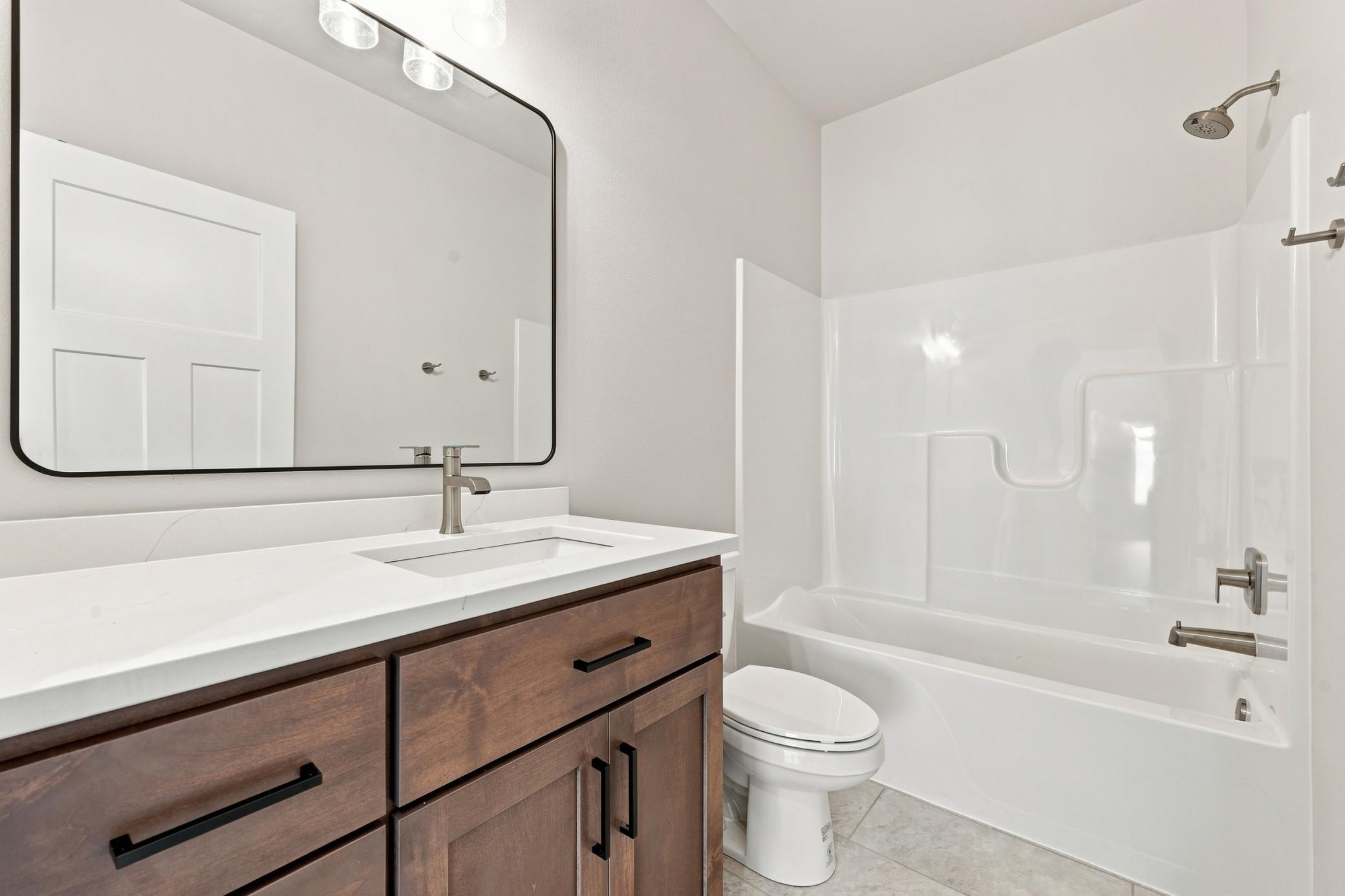 2026 single family home for sale at 1270 Southview Drive SW in Glyndon, MN — 5 bed, 3 bath (photo 24 of 40)