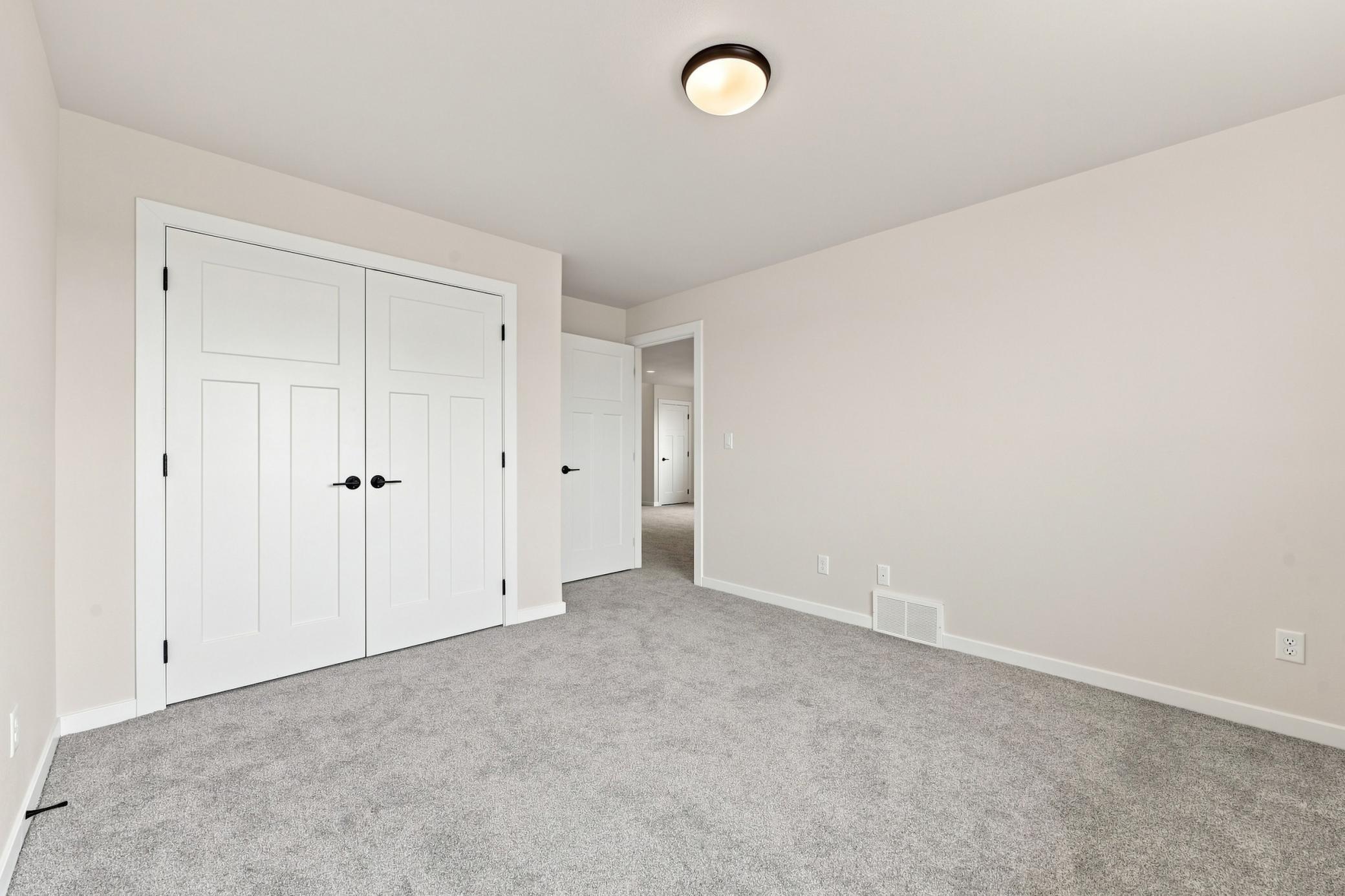 2026 single family home for sale at 1270 Southview Drive SW in Glyndon, MN — 5 bed, 3 bath (photo 31 of 40)