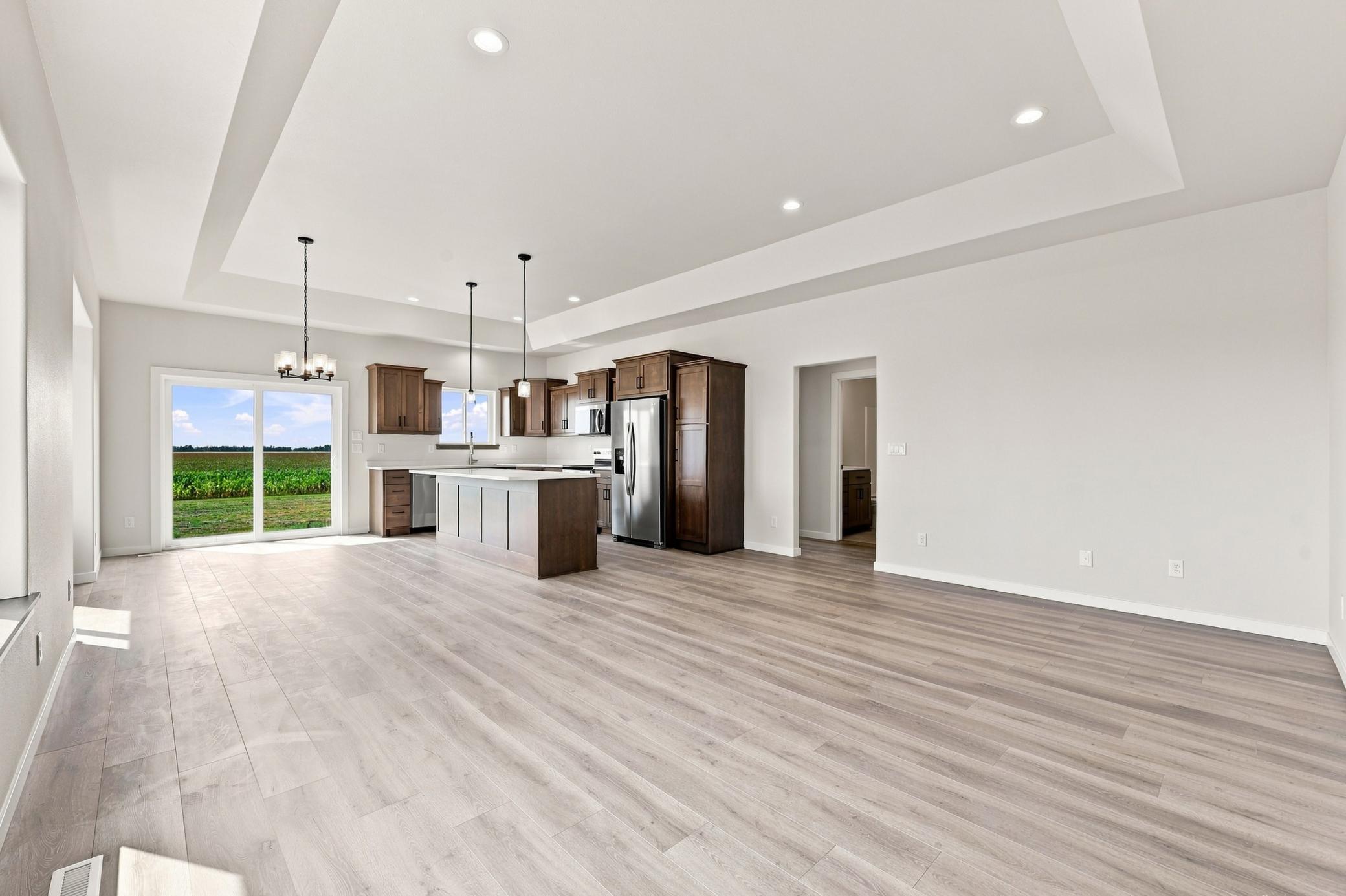 2026 single family home for sale at 1270 Southview Drive SW in Glyndon, MN — 5 bed, 3 bath (photo 5 of 40)
