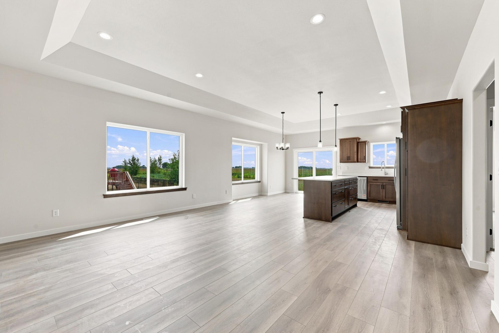 2026 single family home for sale at 1270 Southview Drive SW in Glyndon, MN — 5 bed, 3 bath (photo 7 of 40)