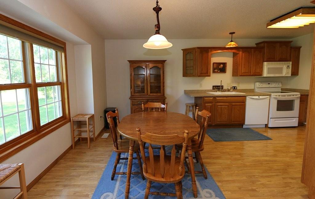 621 6th Street NE, Perham MN 56573 - Photo 7 of 26