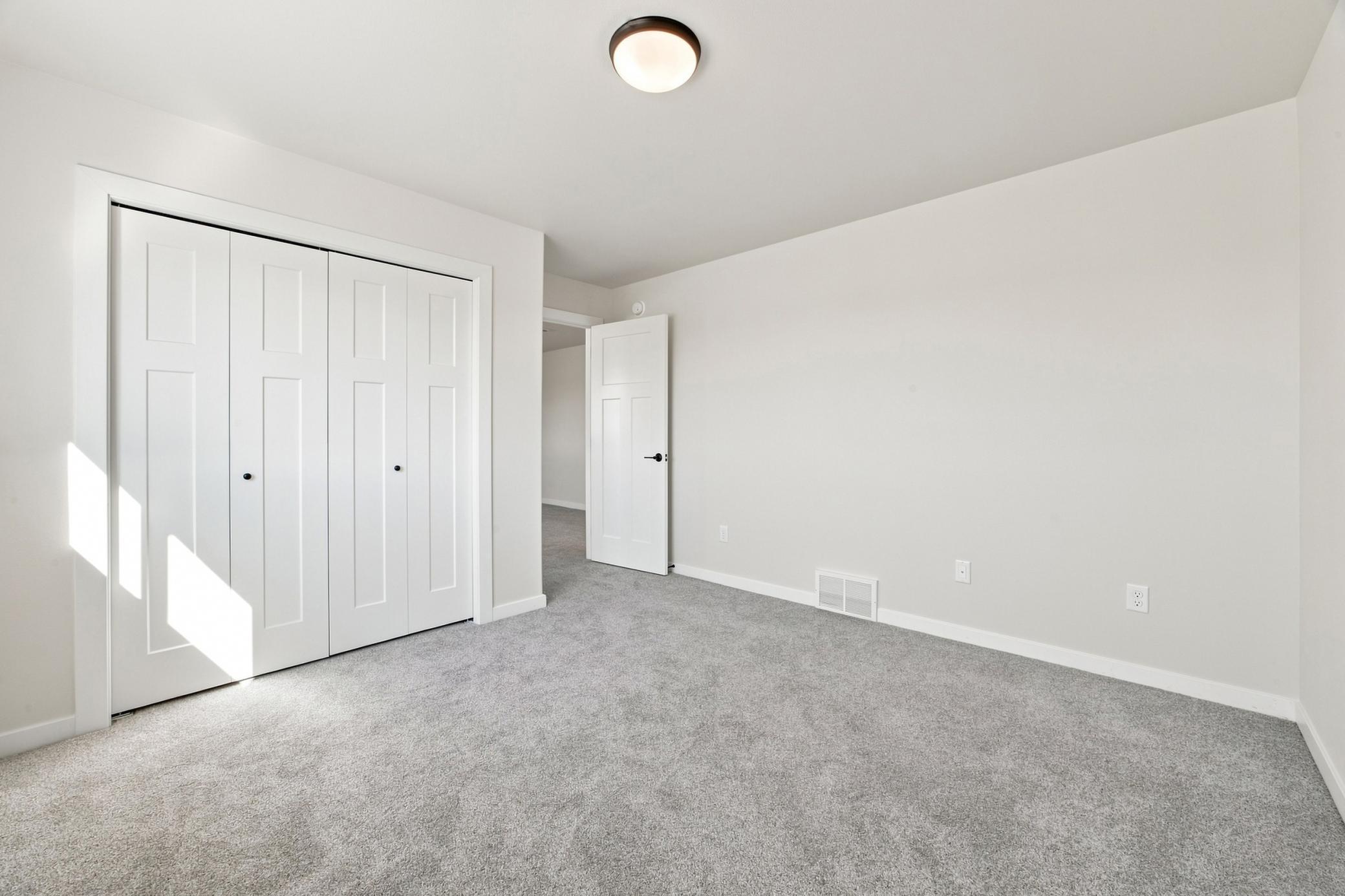 2026 single family home for sale at 106 18th Street NE in Barnesville, MN — 3 bed, 2 bath (photo 19 of 26)