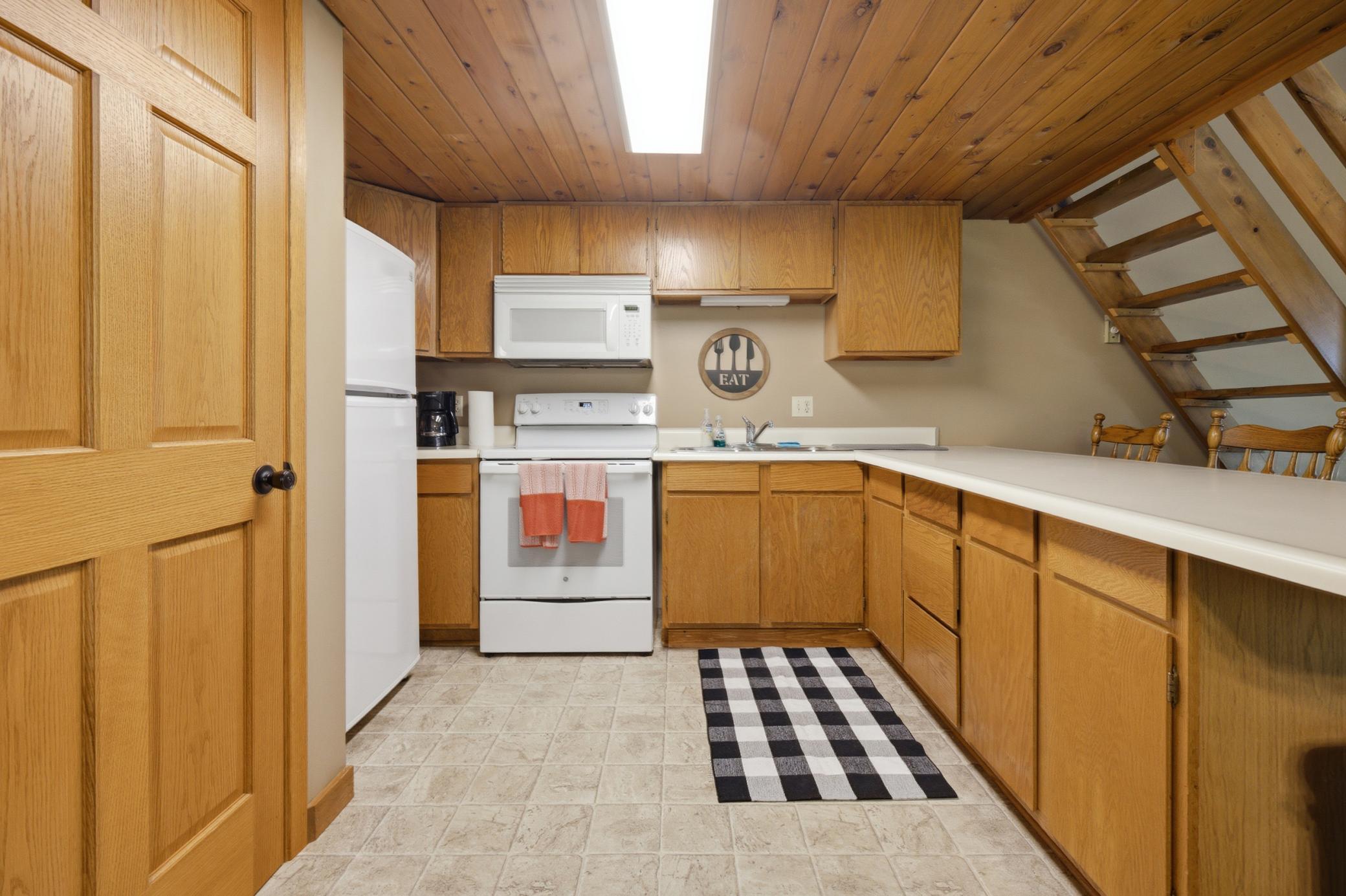 30325 N Pinewood Drive, Pequot Lakes MN 56472 - Photo 4 of 29