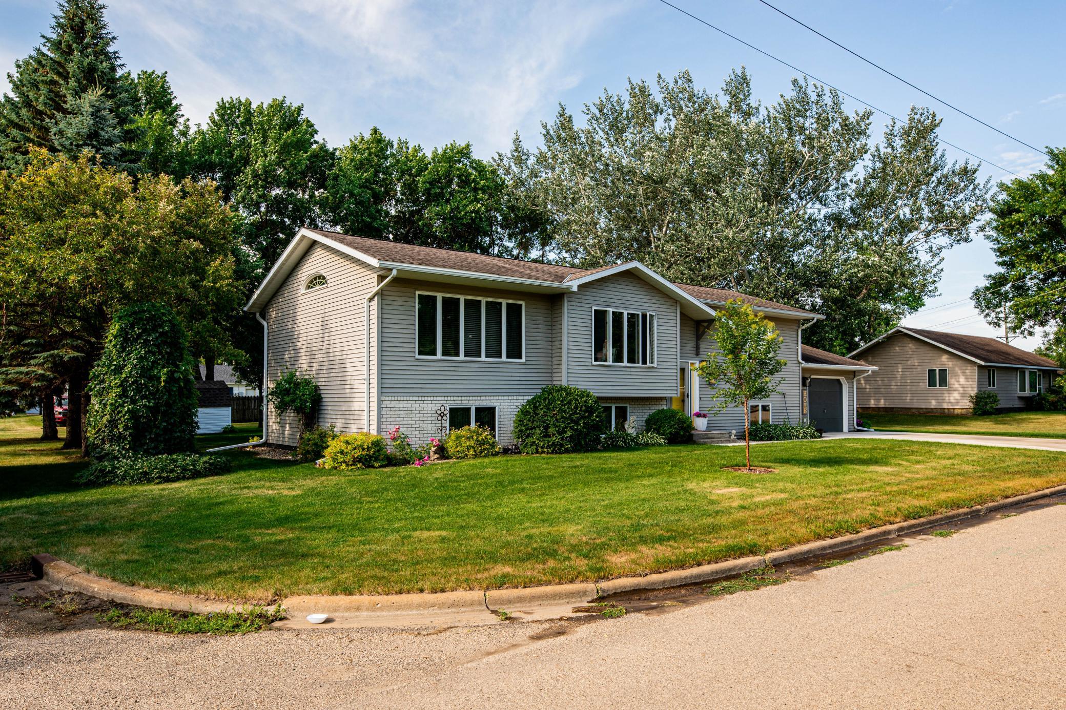 204 8th Avenue E, Lisbon ND 58054 - Photo 6 of 66