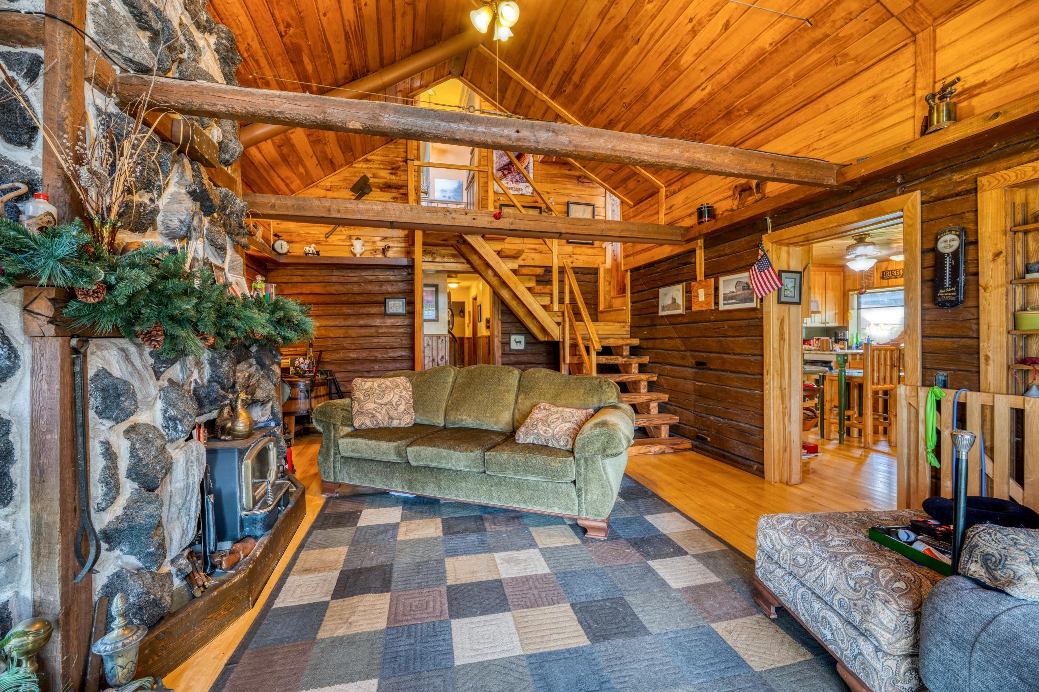 1976 single family home for sale at 13806 Wawina B in Wawina, MN — 3 bed, 2 bath (photo 31 of 78)