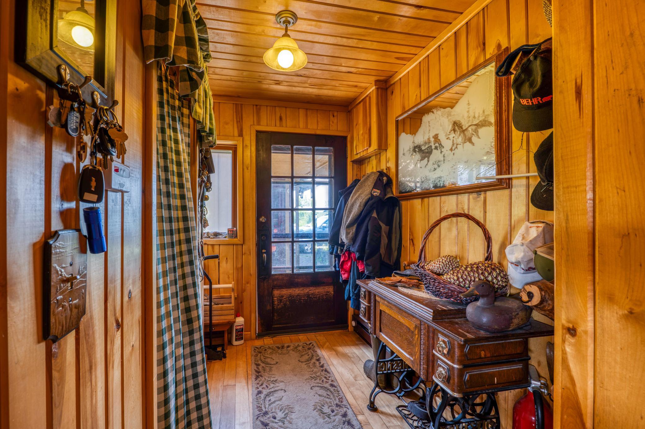 1976 single family home for sale at 13806 Wawina B in Wawina, MN — 3 bed, 2 bath (photo 49 of 78)
