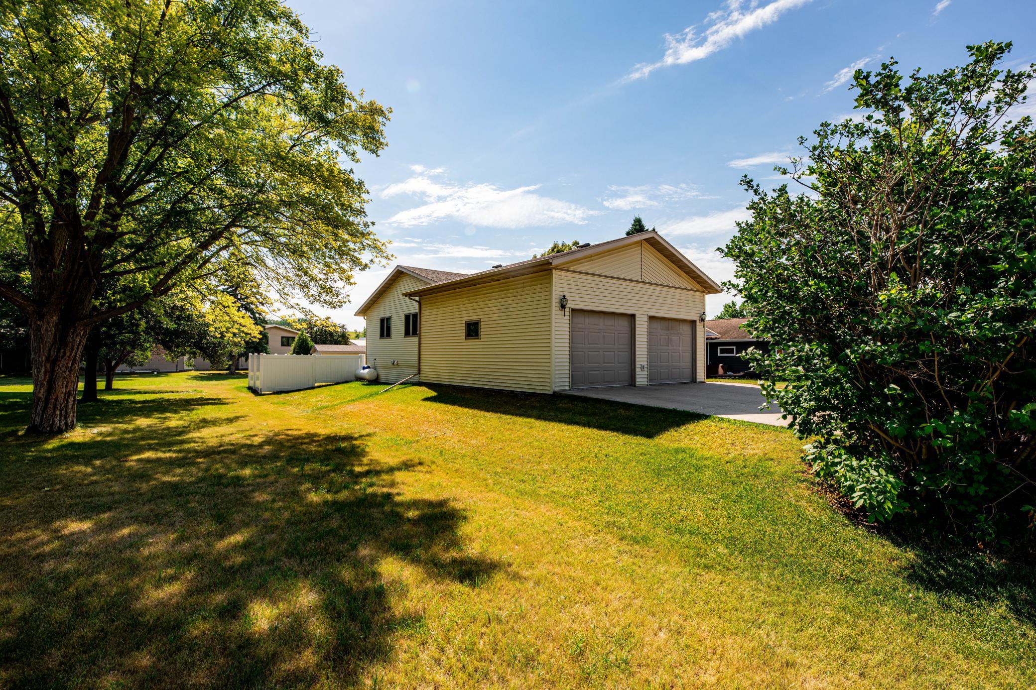 1105 Broadway Street, Lisbon ND 58054 - Photo 3 of 50