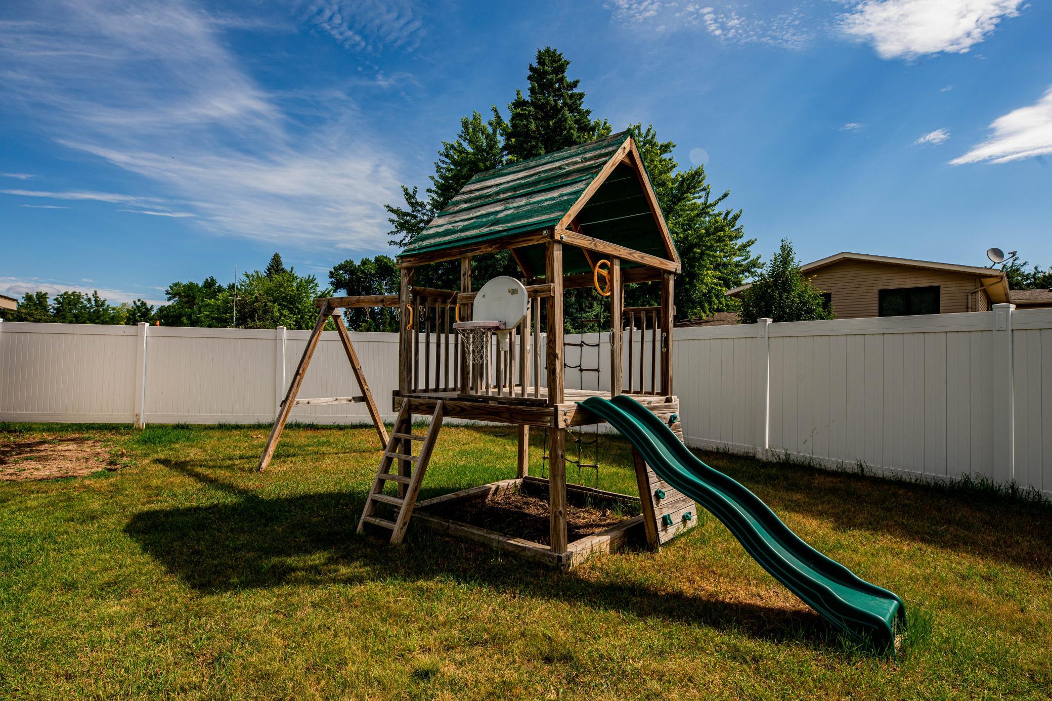 1105 Broadway Street, Lisbon ND 58054 - Photo 46 of 50