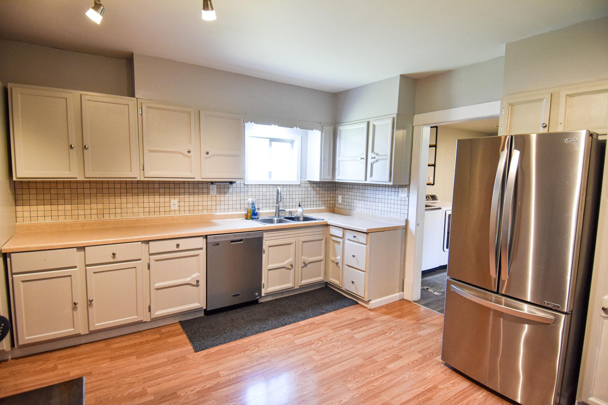 606 Kendall Avenue S, Thief River Falls MN 56701 - Photo 13 of 50