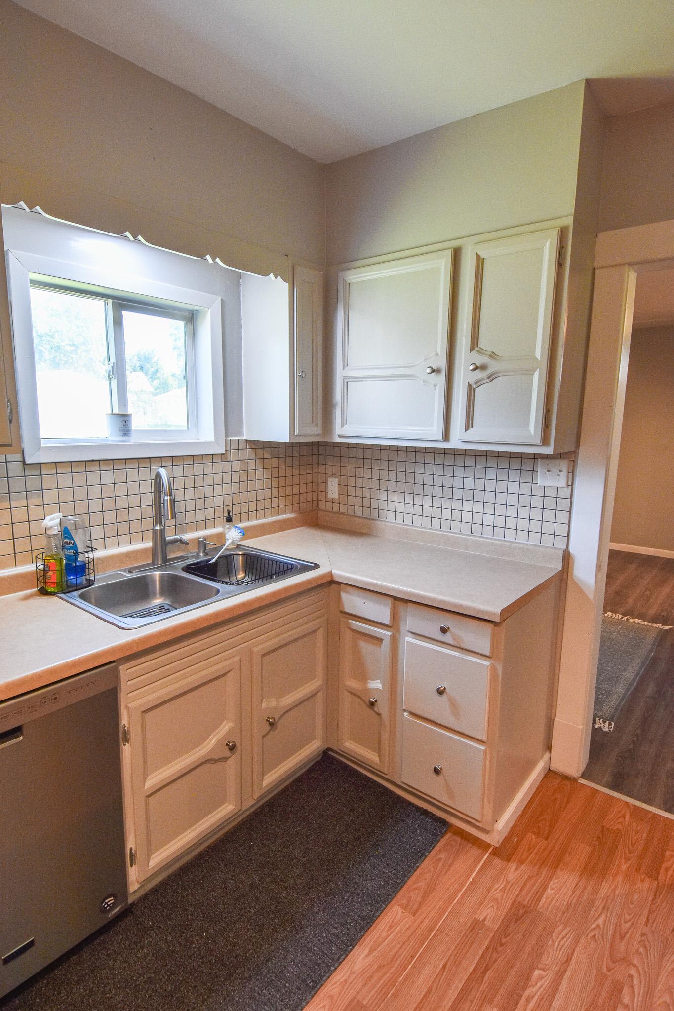 606 Kendall Avenue S, Thief River Falls MN 56701 - Photo 16 of 50