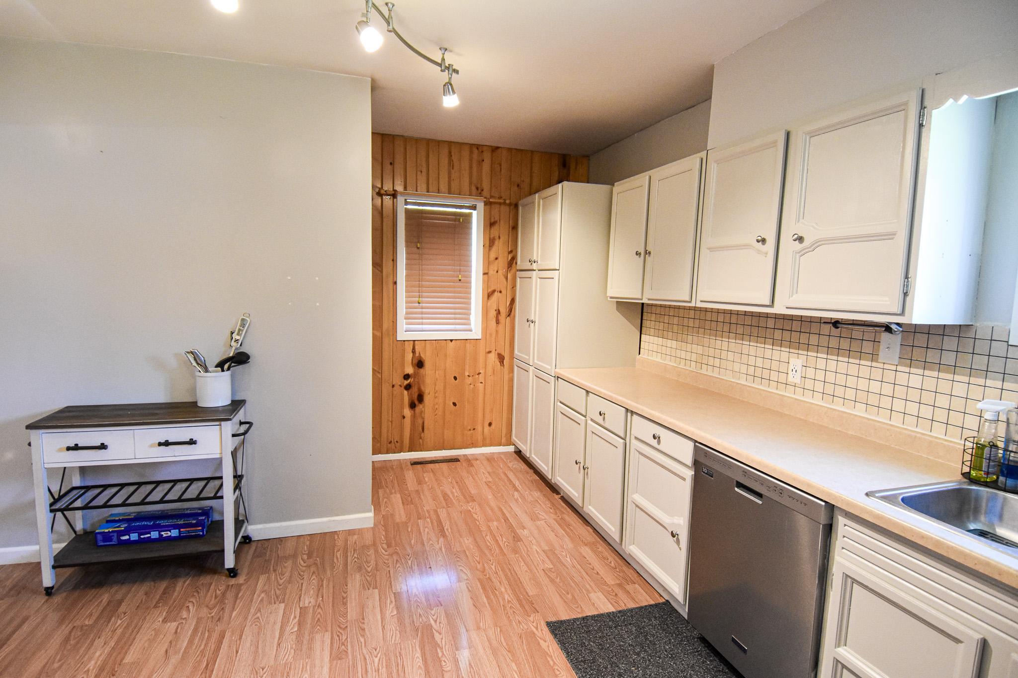 606 Kendall Avenue S, Thief River Falls MN 56701 - Photo 17 of 50