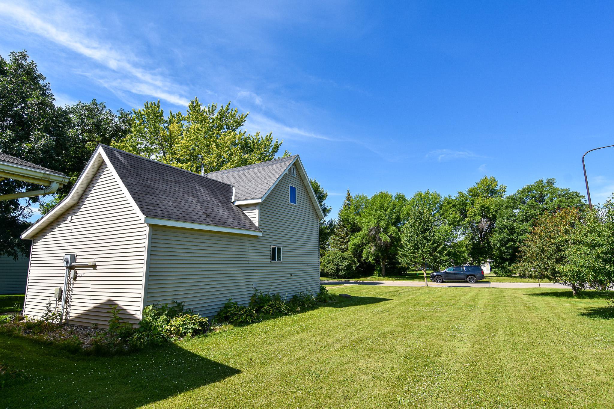 606 Kendall Avenue S, Thief River Falls MN 56701 - Photo 44 of 50