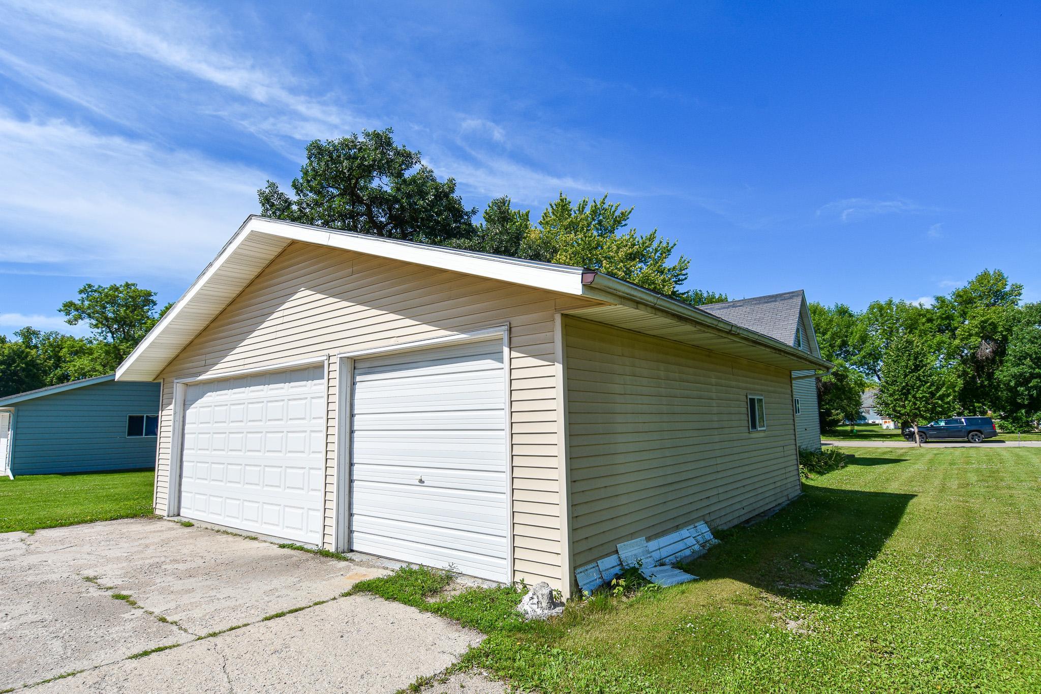606 Kendall Avenue S, Thief River Falls MN 56701 - Photo 46 of 50