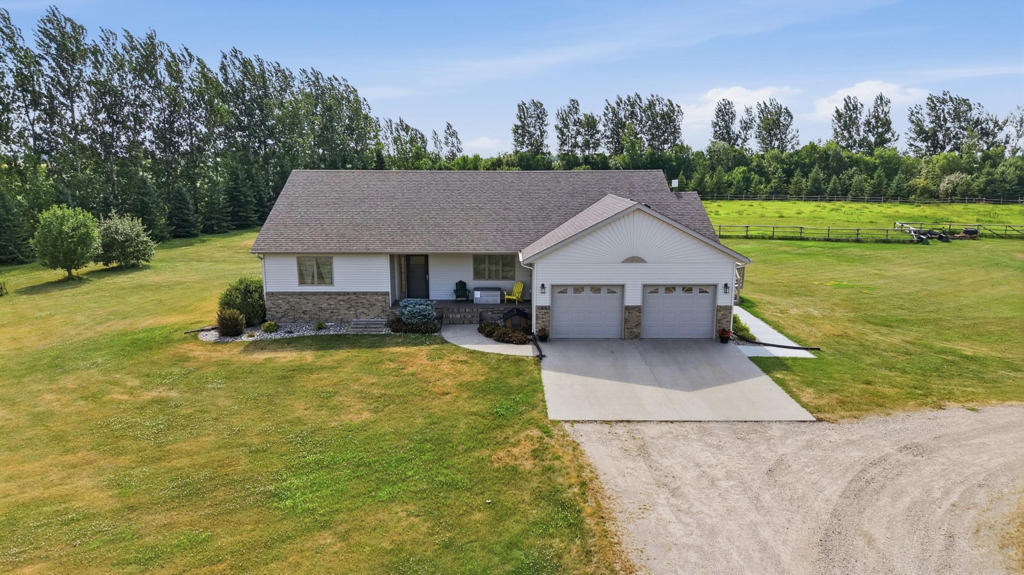 10085 28th Street S, Moorhead MN 56560 - Photo 4 of 71