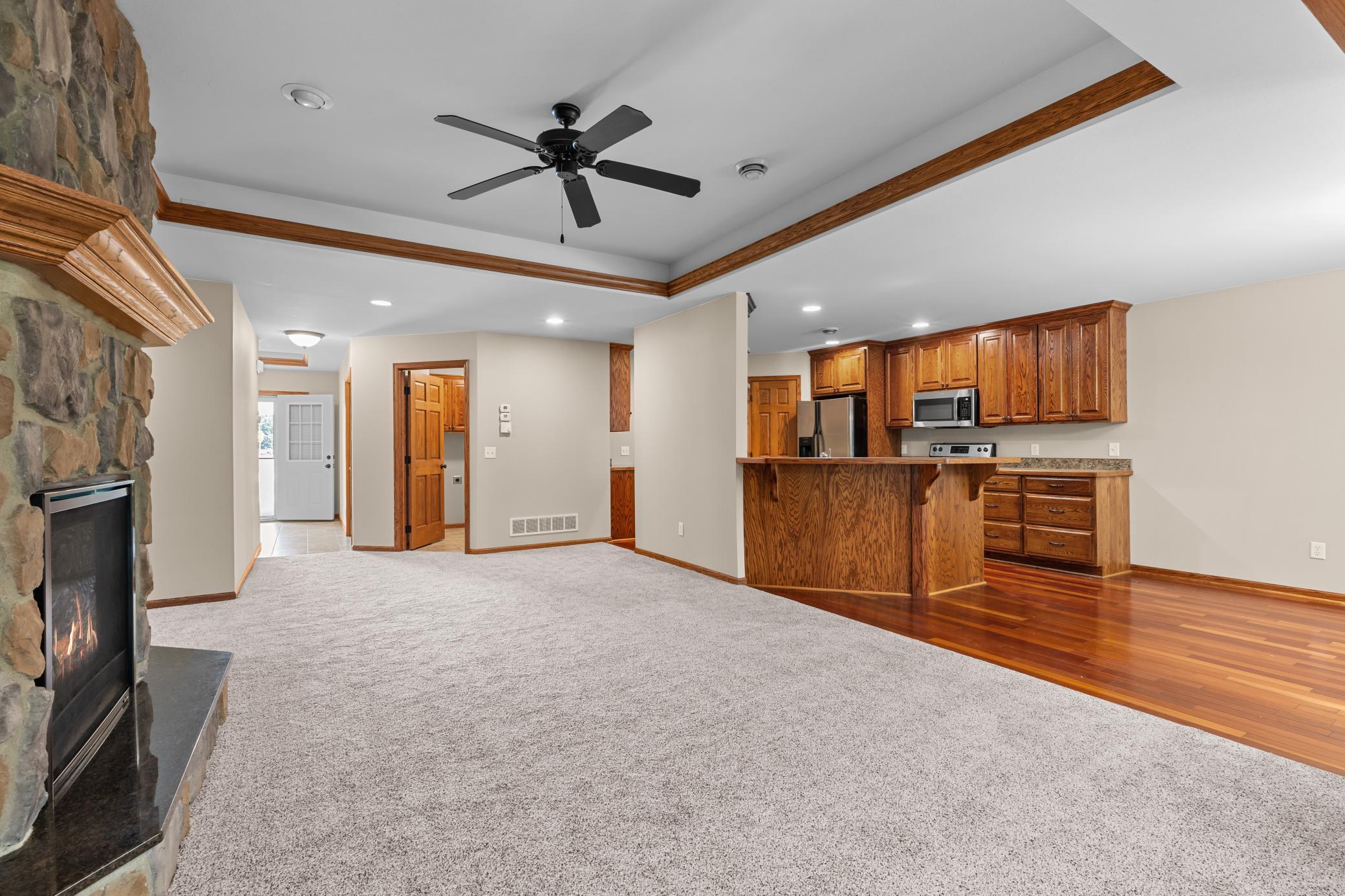 14425 Grand Oaks Drive, Baxter MN 56425 - Photo 6 of 33