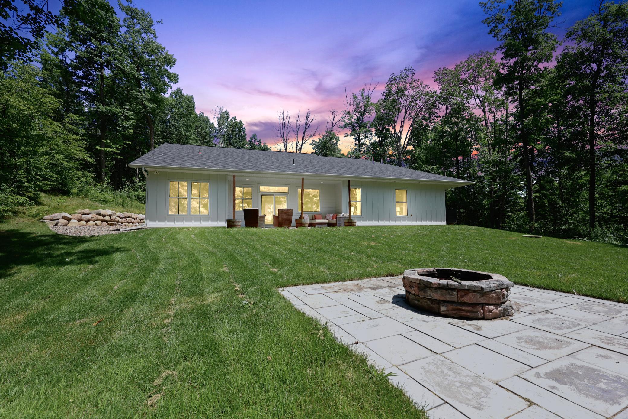 2022 single family home for sale at 2677 Fondie Lane SW in Nisswa, MN — 3 bed, 2 bath (photo 4 of 61)