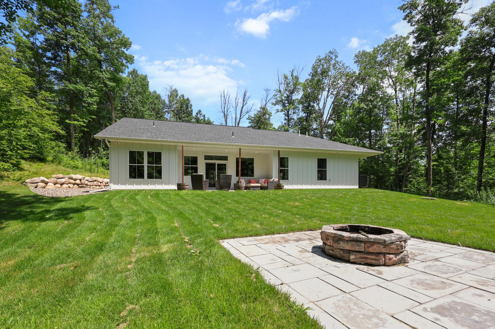 2022 single family home for sale at 2677 Fondie Lane SW in Nisswa, MN — 3 bed, 2 bath (photo 9 of 61)