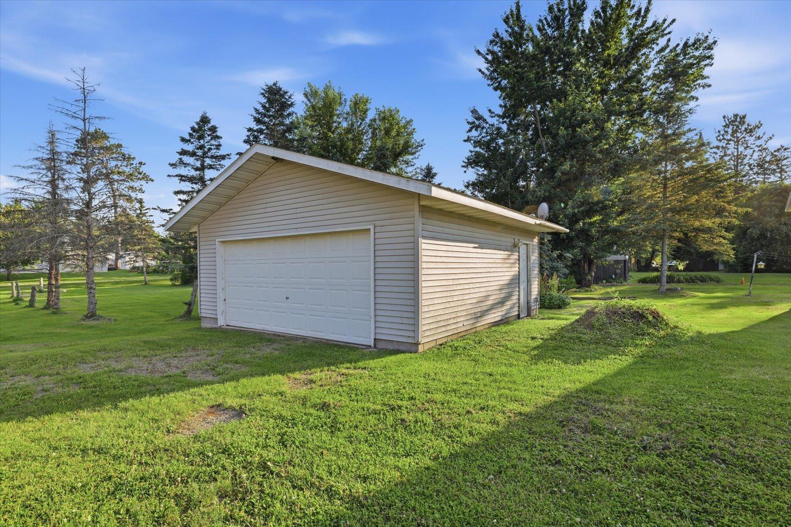 127 N 2nd Avenue, Warba MN 55793 - Photo 35 of 38
