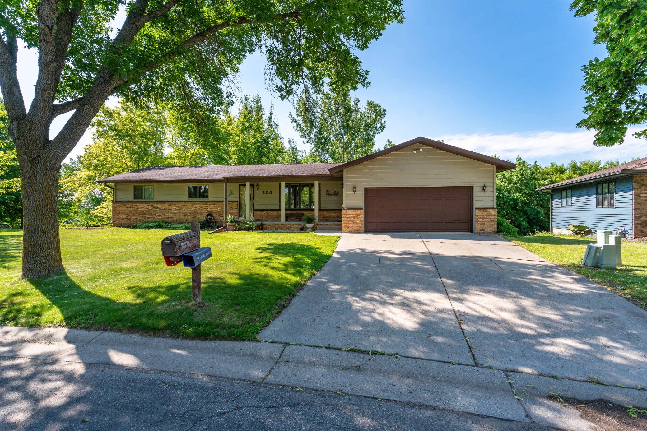 108 E Oriole Drive, Fergus Falls MN 56537 - Photo 2 of 87