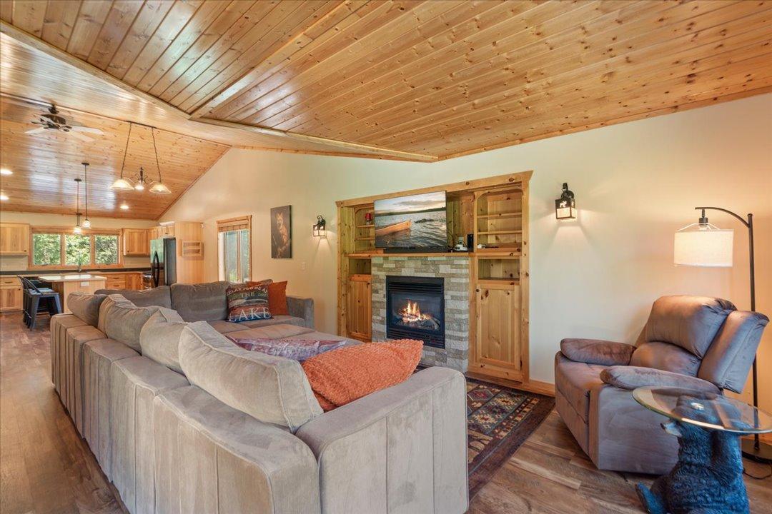 2007 townhouse for sale at 33176 170th Lane #15 in Isle, MN — 3 bed, 2 bath (photo 5 of 46)