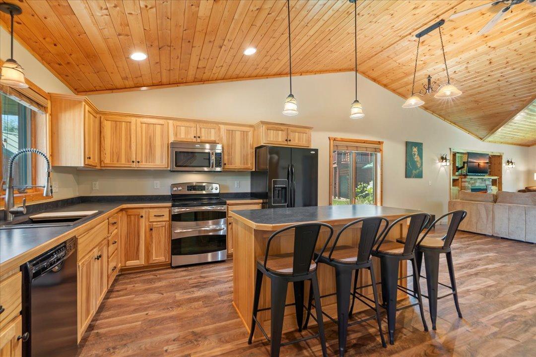2007 townhouse for sale at 33176 170th Lane #15 in Isle, MN — 3 bed, 2 bath (photo 10 of 46)
