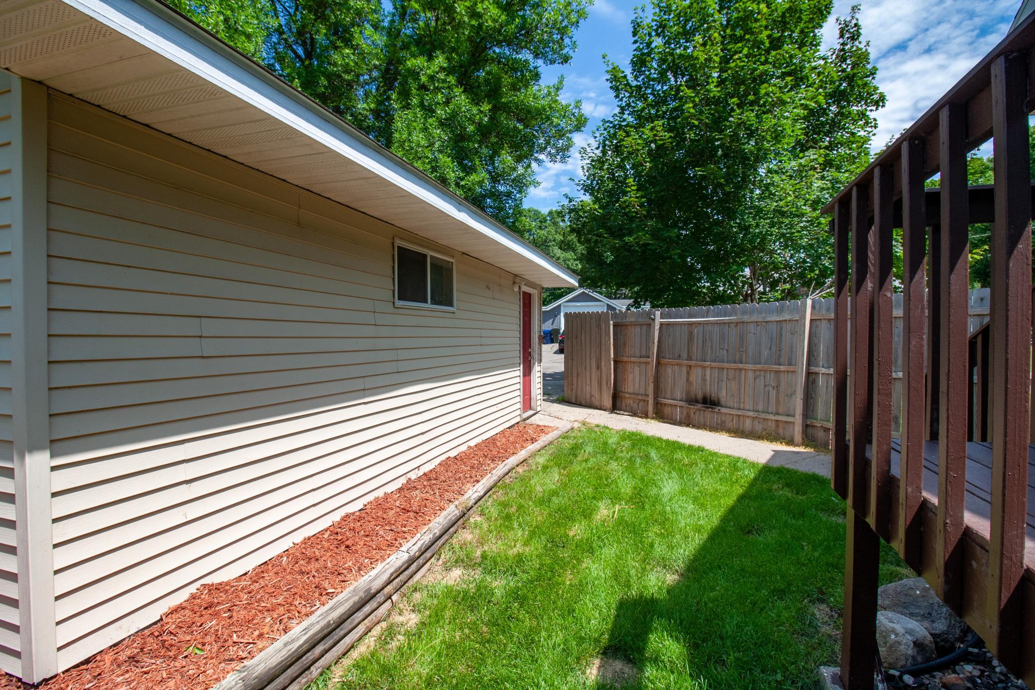 102 W Beech Avenue W, Fergus Falls MN 56537 - Photo 13 of 47