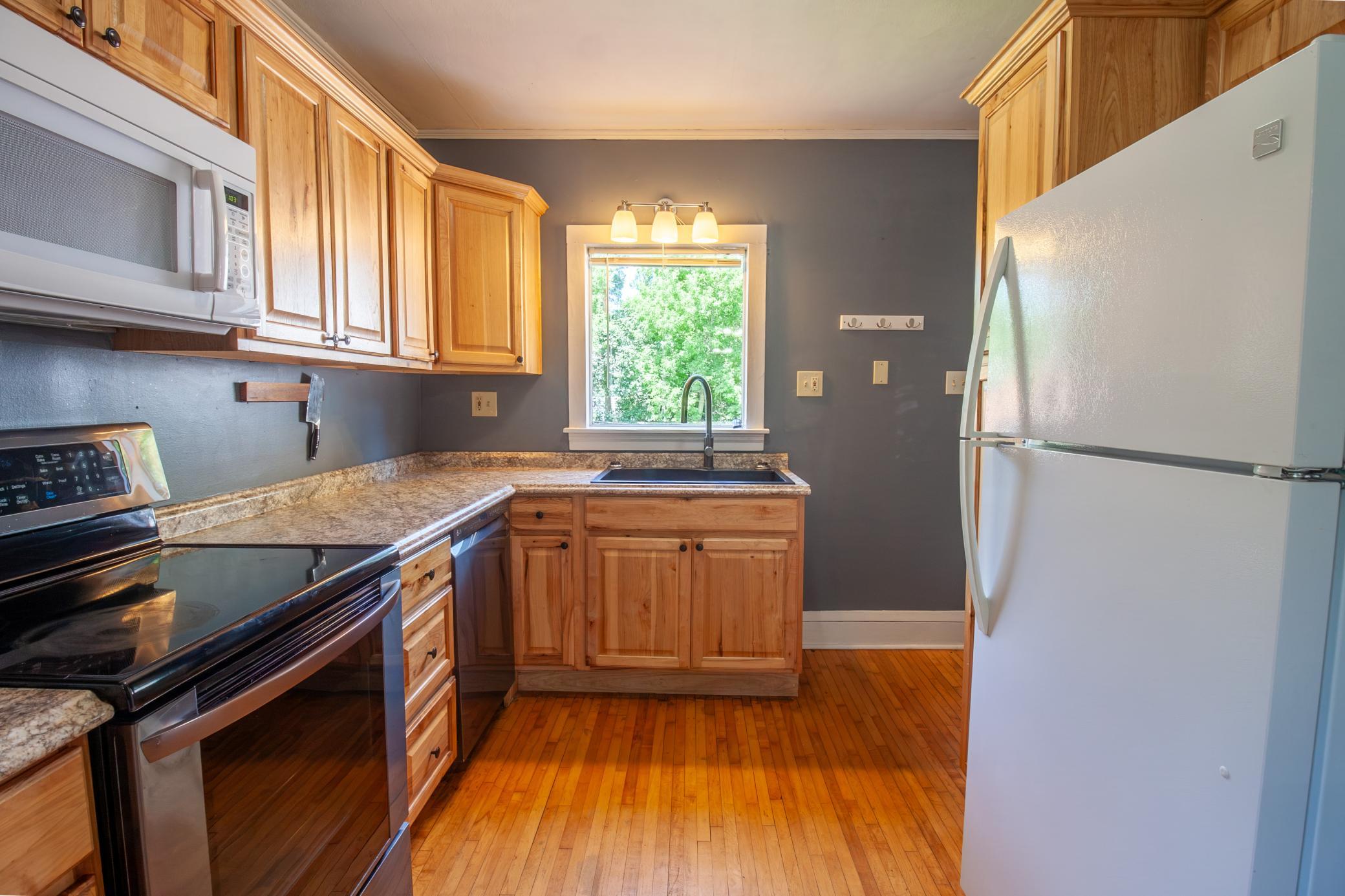 102 W Beech Avenue W, Fergus Falls MN 56537 - Photo 18 of 47