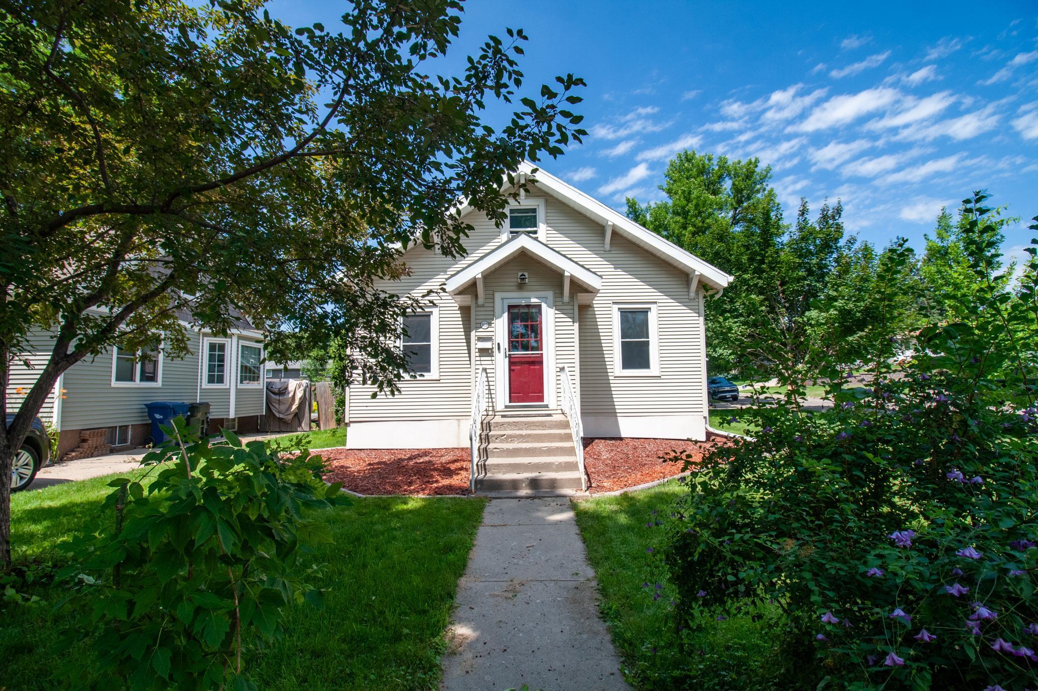 102 W Beech Avenue W, Fergus Falls MN 56537 - Photo 6 of 47
