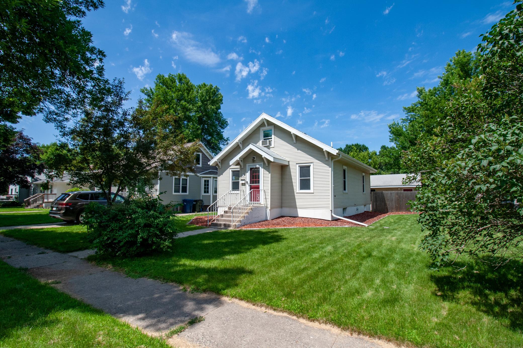 102 W Beech Avenue W, Fergus Falls MN 56537 - Photo 8 of 47