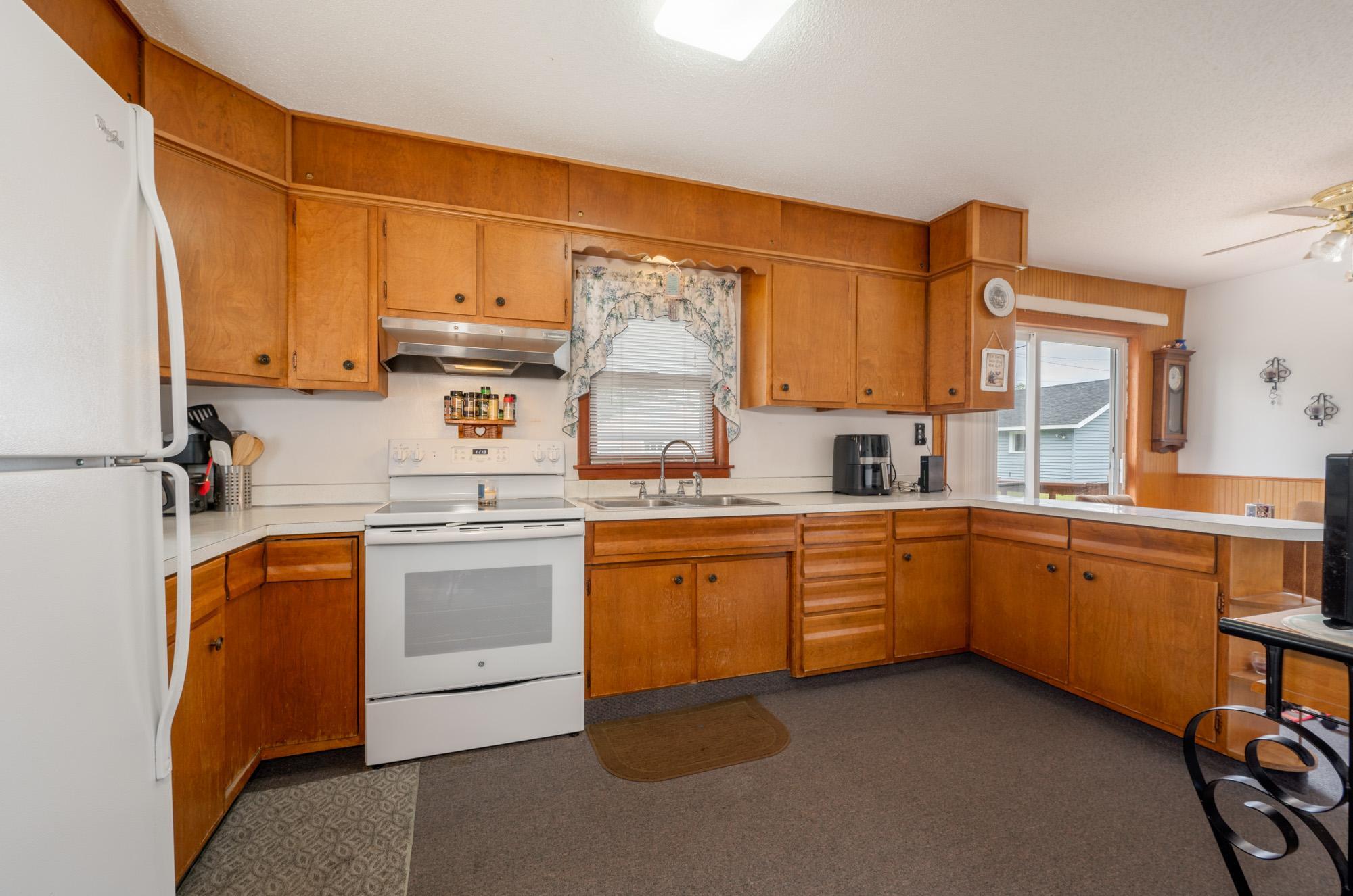 507 NW 16th Avenue, Grand Rapids MN 55744 - Photo 4 of 27