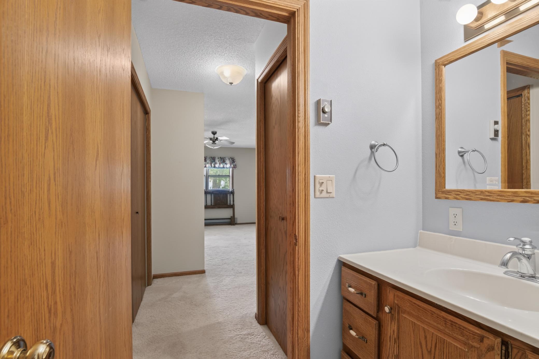 410 3rd Street NW, Valley City ND 58072 - Photo 16 of 28
