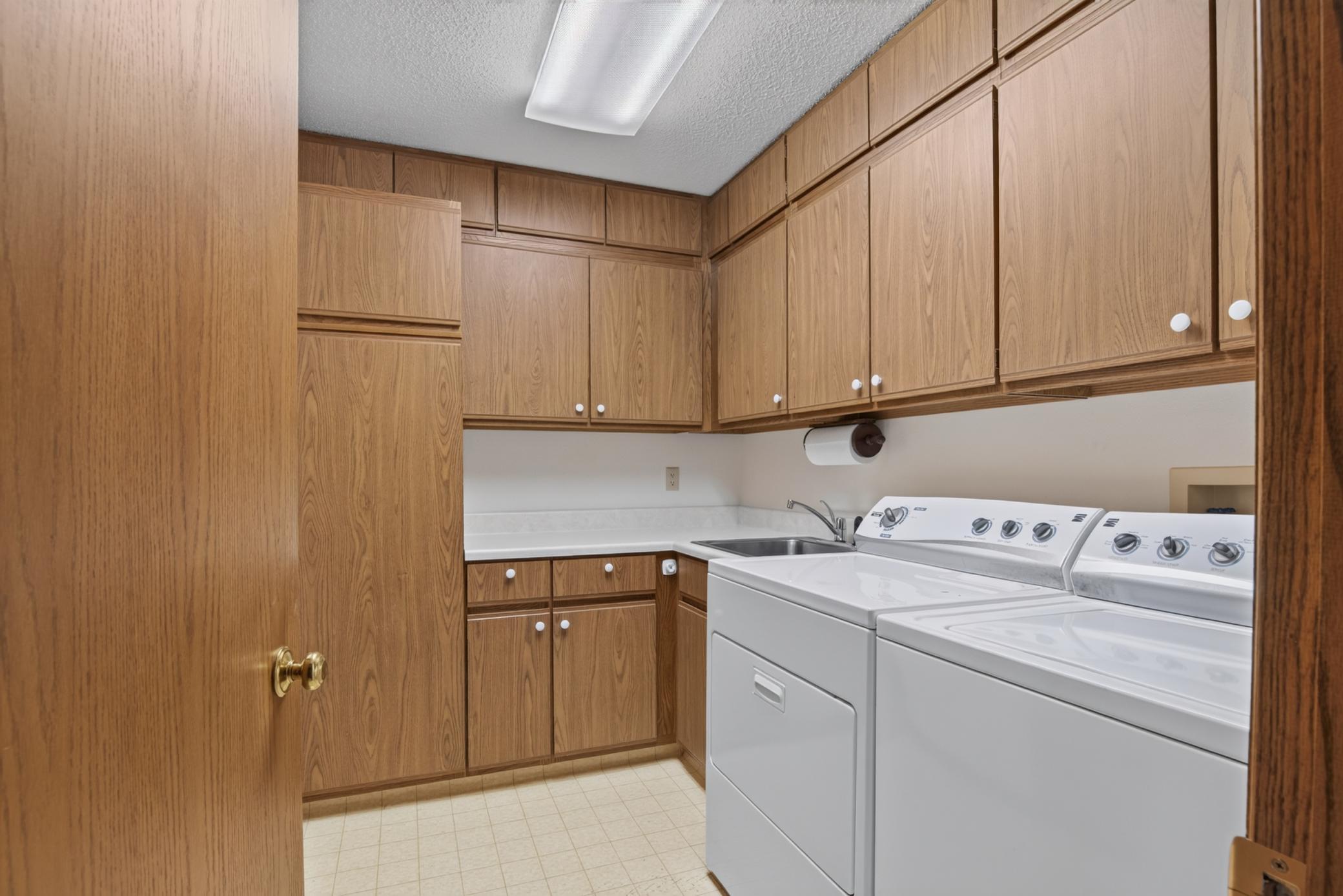 410 3rd Street NW, Valley City ND 58072 - Photo 18 of 28