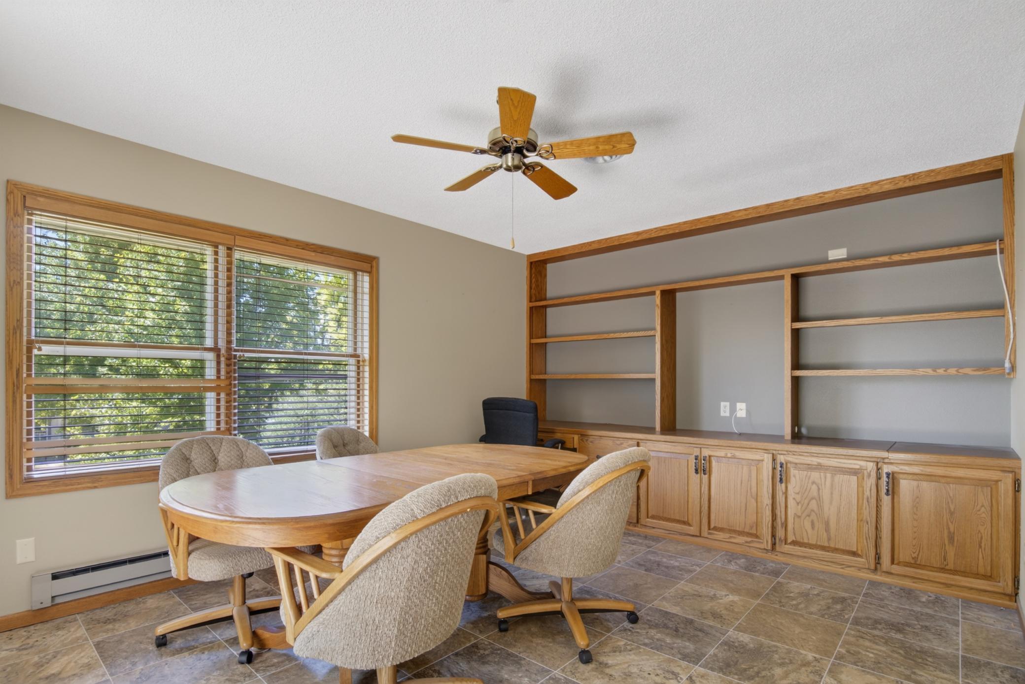 410 3rd Street NW, Valley City ND 58072 - Photo 4 of 28