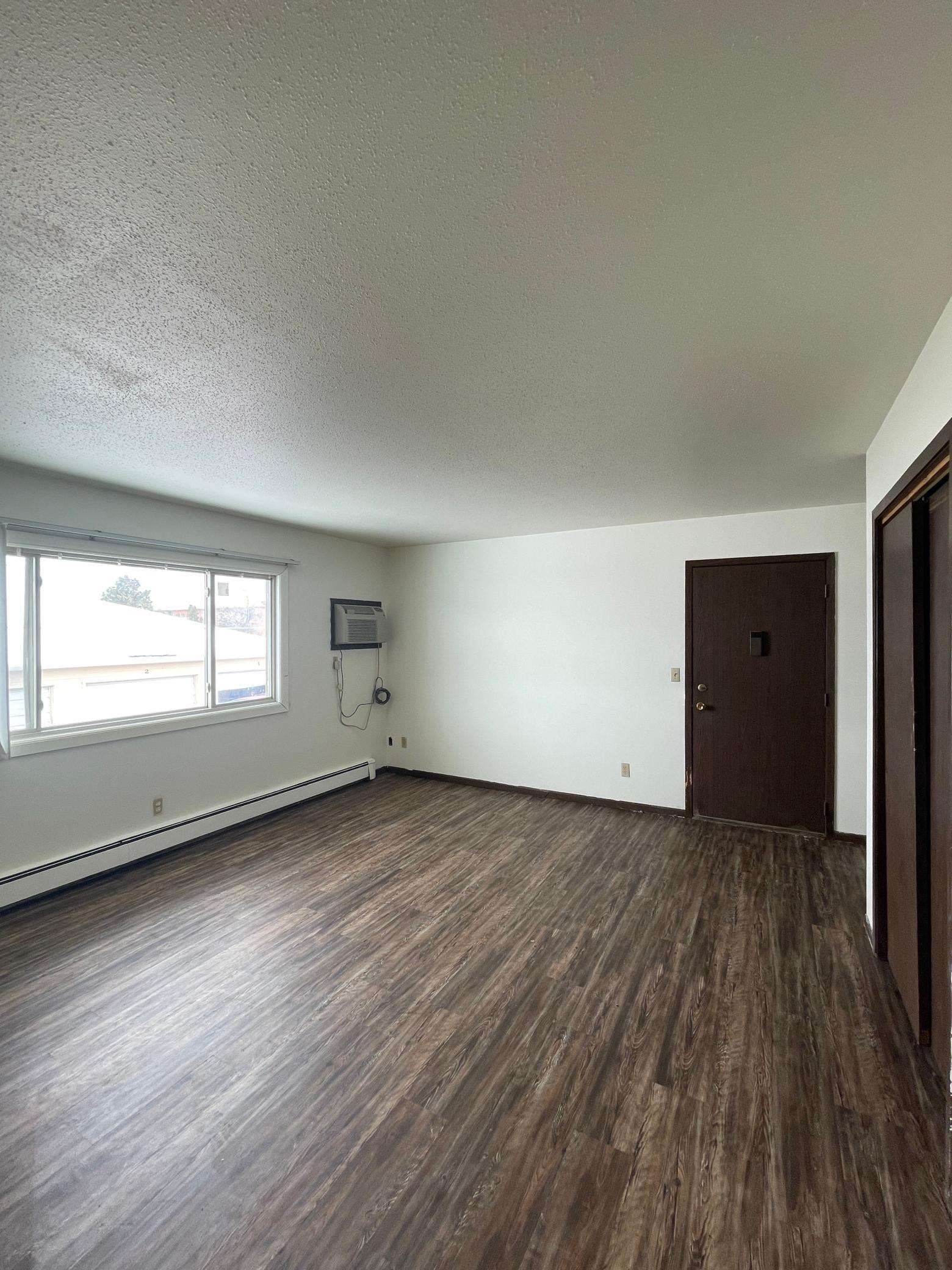 624 6th Street E, West Fargo ND 58078 - Photo 5 of 12