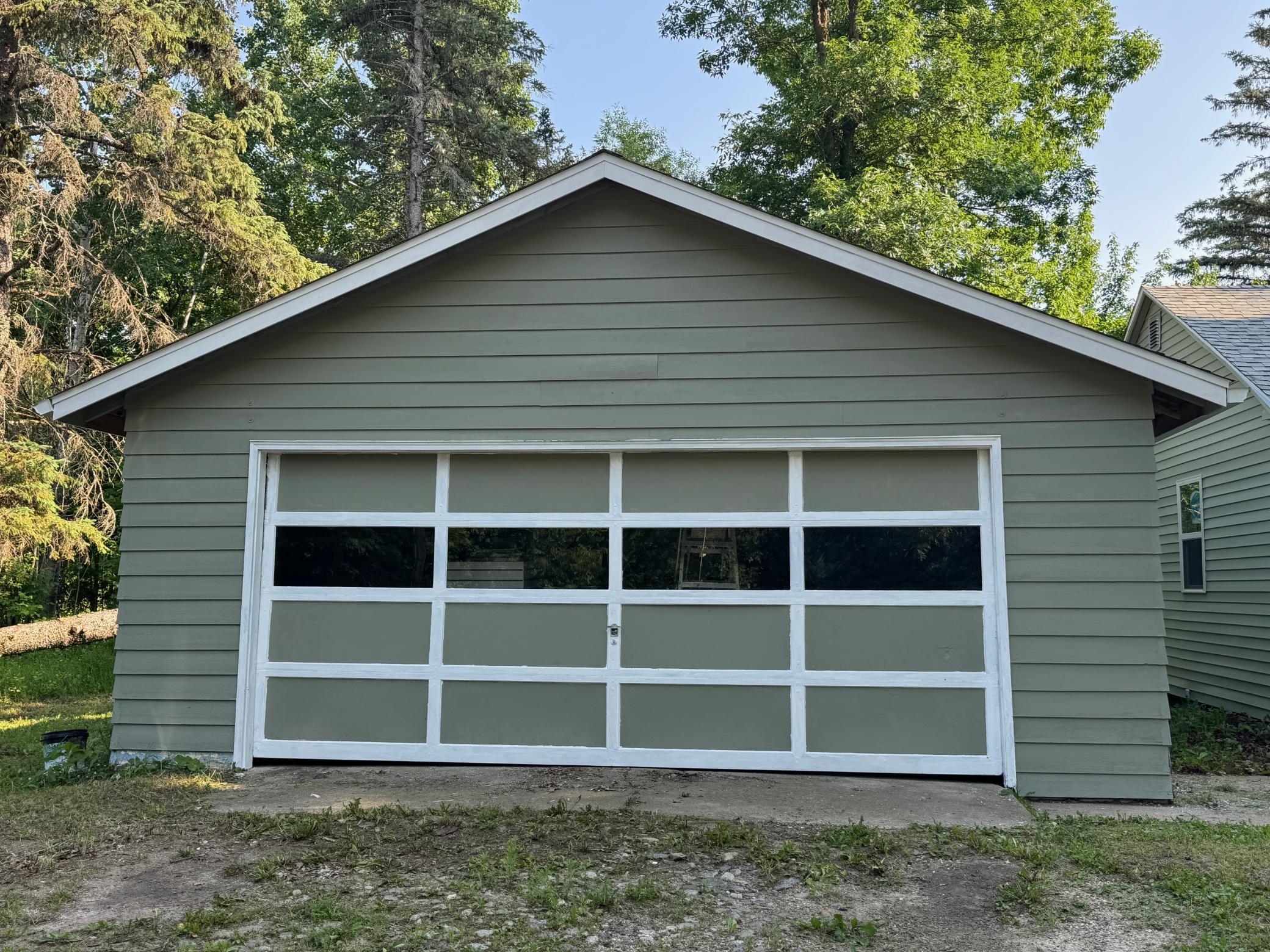 1961 single family home for sale at 522 Main Street E in Tenstrike, MN — 2 bed, 1 bath (photo 3 of 9)