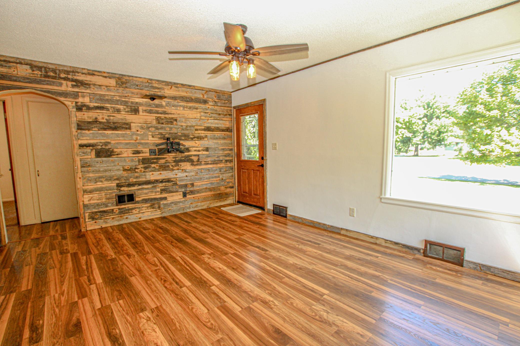 822 Westwood Drive SW, Alexandria MN 56308 - Photo 15 of 52